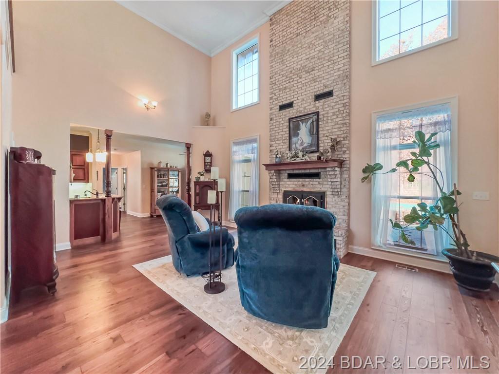 Camdenton, Missouri, 65020, United States, 5 Bedrooms Bedrooms, ,5 BathroomsBathrooms,Residential,For Sale,1850367