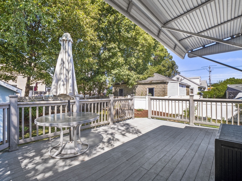 Peabody, Massachusetts, 01960, United States, 2 Bedrooms Bedrooms, ,1 BathroomBathrooms,Residential,For Sale,1930941