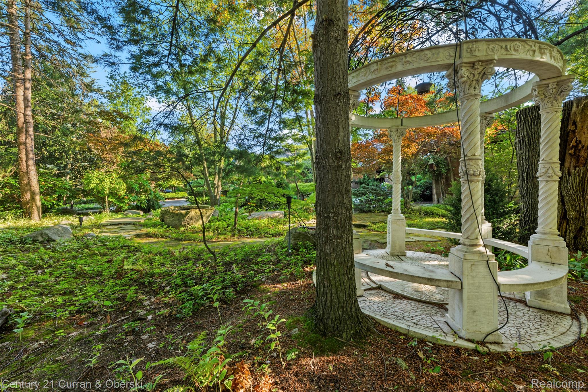 Dearborn, Michigan, 48124, United States, 4 Bedrooms Bedrooms, ,4 BathroomsBathrooms,Residential,For Sale,1983815