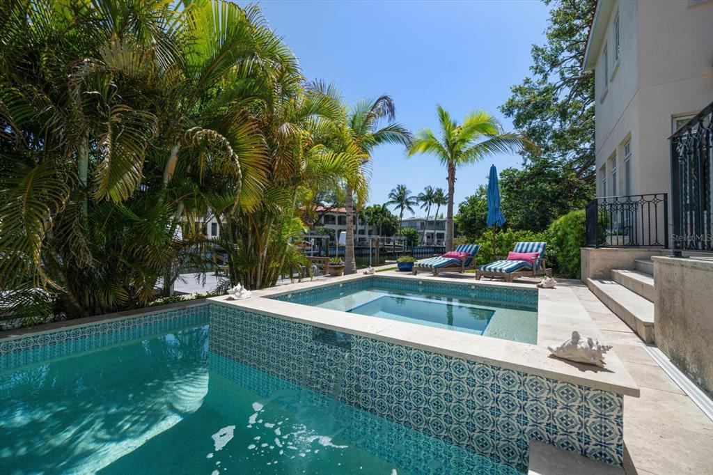 Tampa, Florida, 33606, United States, 5 Bedrooms Bedrooms, ,4 BathroomsBathrooms,Residential,For Sale,1827015