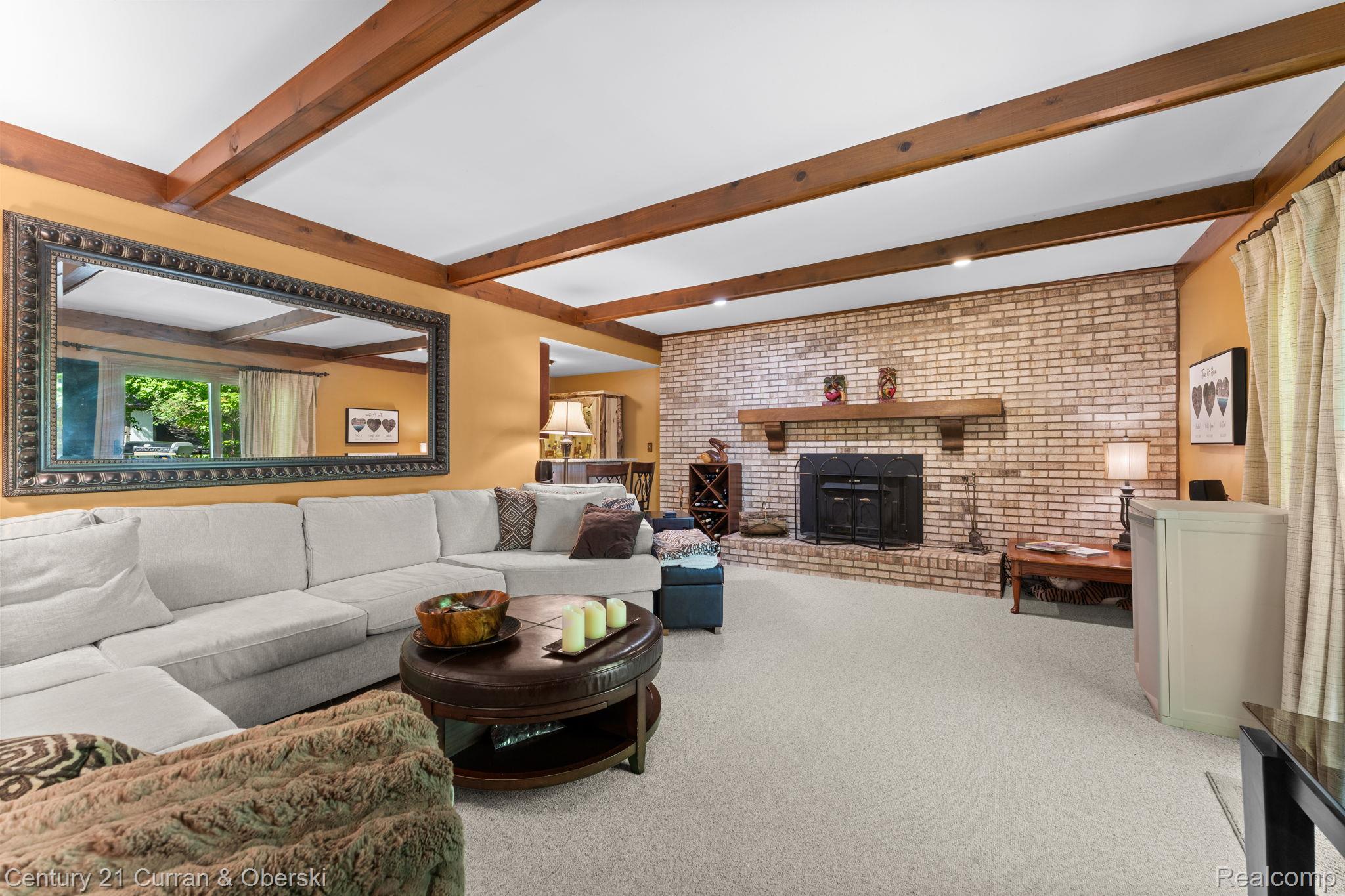 Novi, Michigan, 48375, United States, 4 Bedrooms Bedrooms, ,3 BathroomsBathrooms,Residential,For Sale,2048912