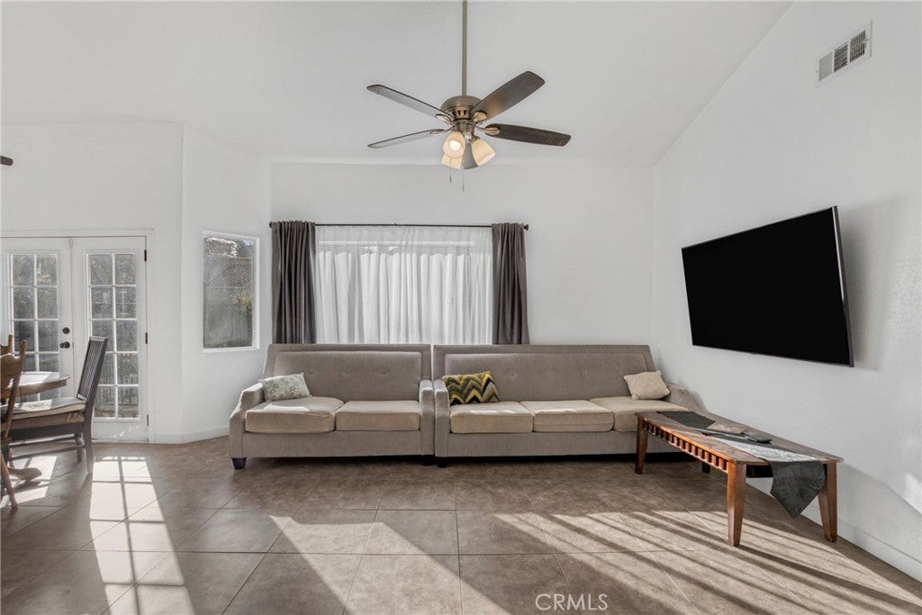 Quartz Hill, California, 93536, United States, 4 Bedrooms Bedrooms, ,3 BathroomsBathrooms,Residential,For Sale,1986504