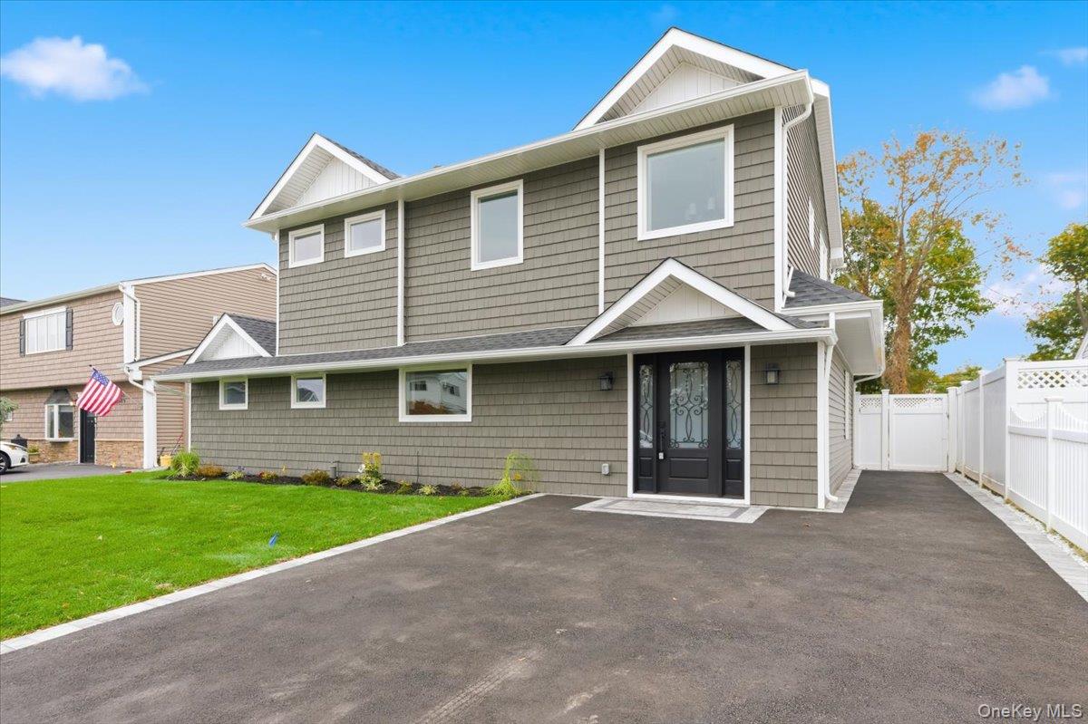 Bethpage, New York, 11714, United States, 5 Bedrooms Bedrooms, ,4 BathroomsBathrooms,Residential,For Sale,1986527