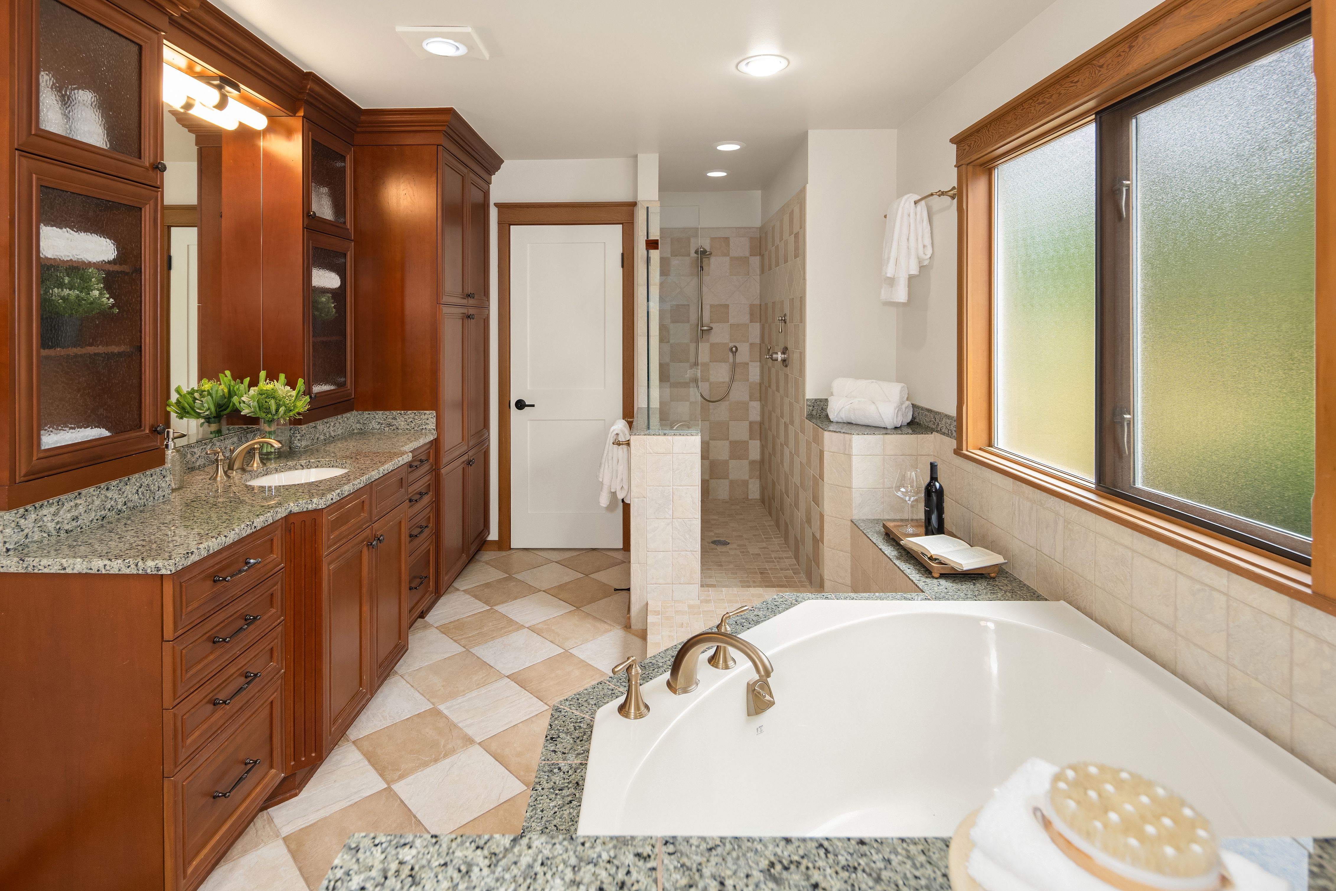  14246 157th Place NE, Woodinville, WA 98072 - 物件實景