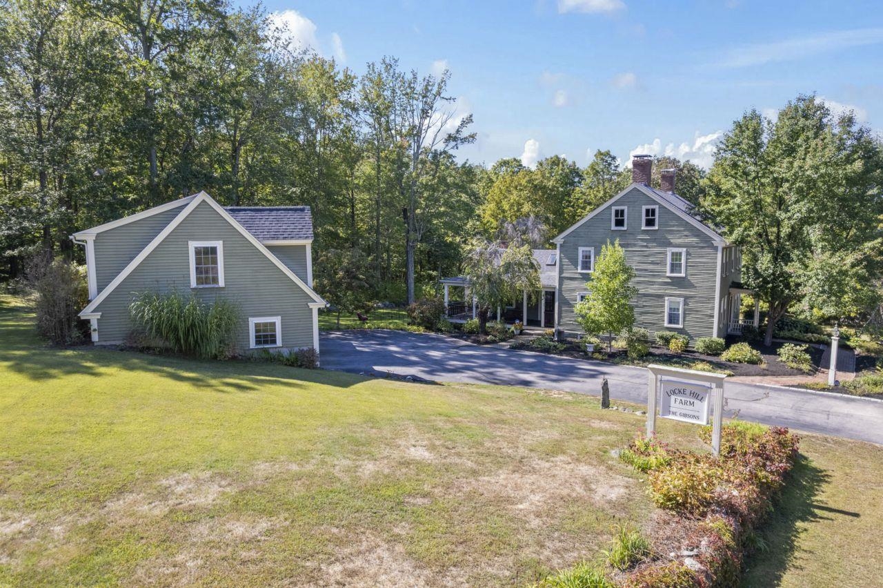 Barrington, New Hampshire, 03825, United States, 4 Bedrooms Bedrooms, ,3 BathroomsBathrooms,Residential,For Sale,1984390