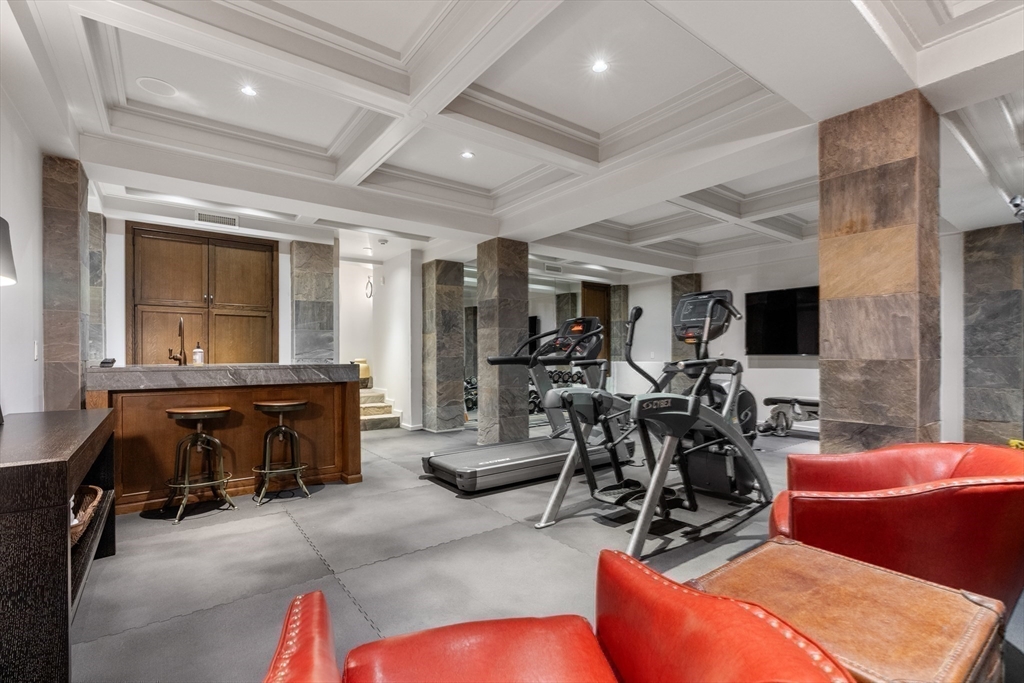 Brookline, Massachusetts, 02467, United States, 7 Bedrooms Bedrooms, ,11 BathroomsBathrooms,Residential,For Sale,1840282