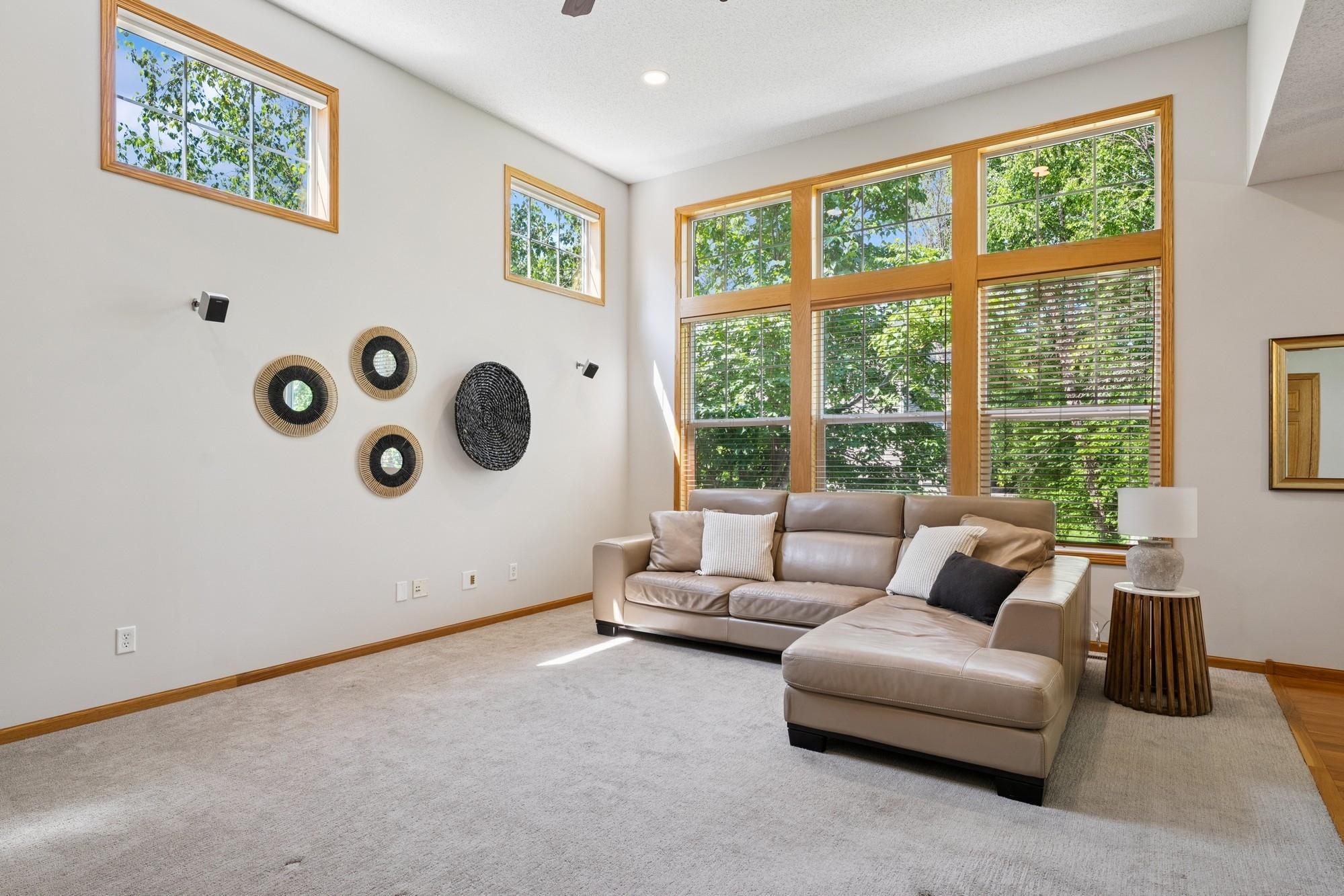 Woodbury, Minnesota, 55129, United States, 5 Bedrooms Bedrooms, ,3 BathroomsBathrooms,Residential,For Sale,1917665
