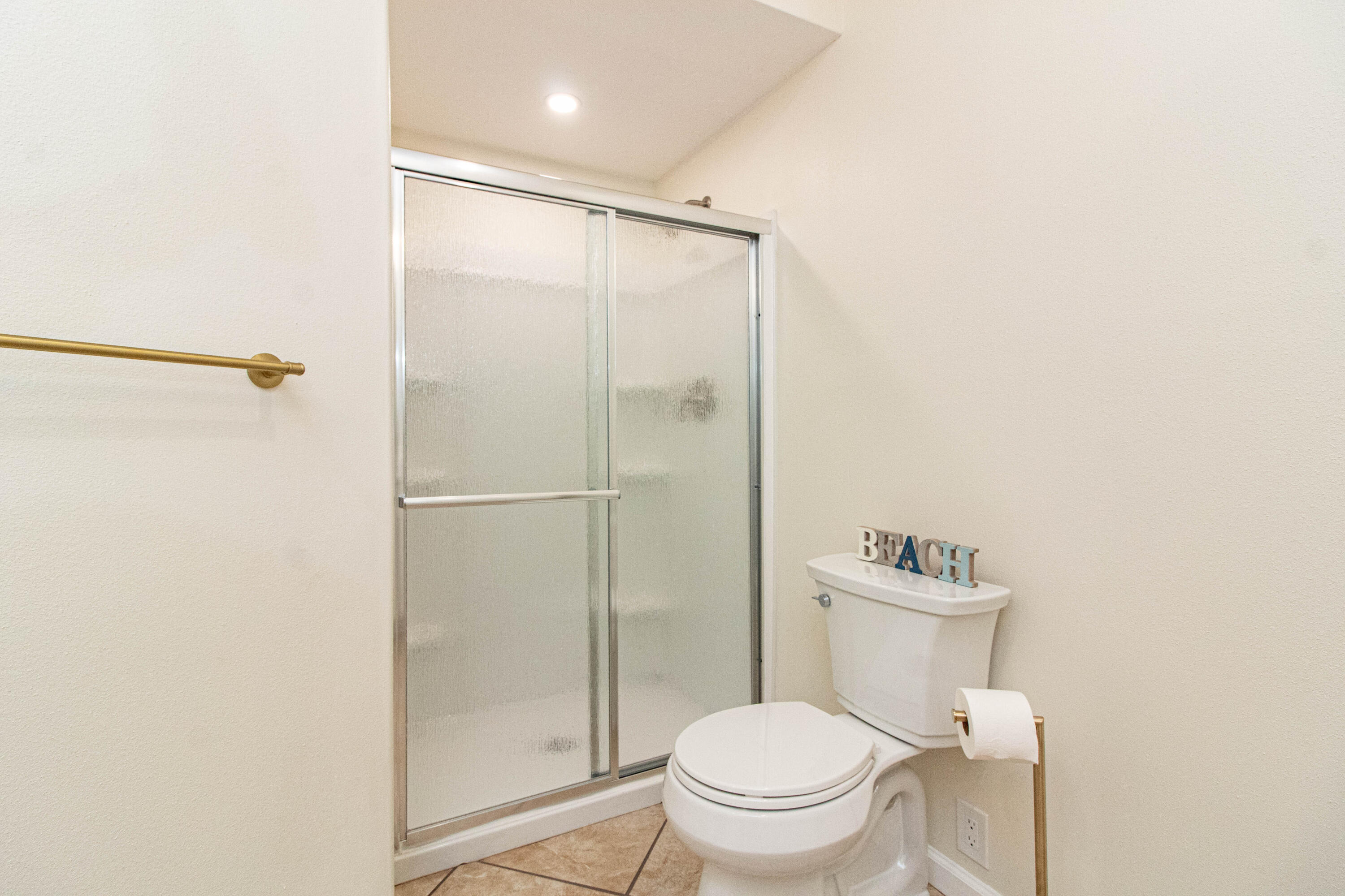 212 Harbor Boulevard Unit 102, Destin, Florida, 32541, United States, 2 Bedrooms Bedrooms, ,2 BathroomsBathrooms,Residential,For Sale,212 Harbor Boulevard Unit 102,1658539