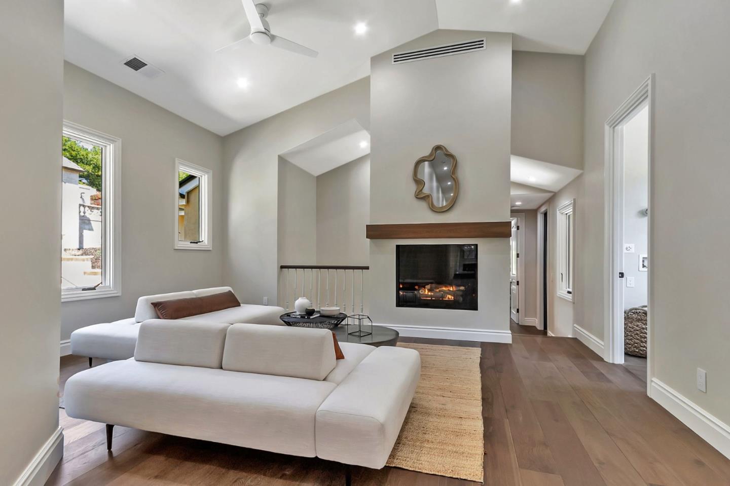 Los Gatos, California, 95032, United States, 8 Bedrooms Bedrooms, ,11 BathroomsBathrooms,Residential,For Sale,1855941