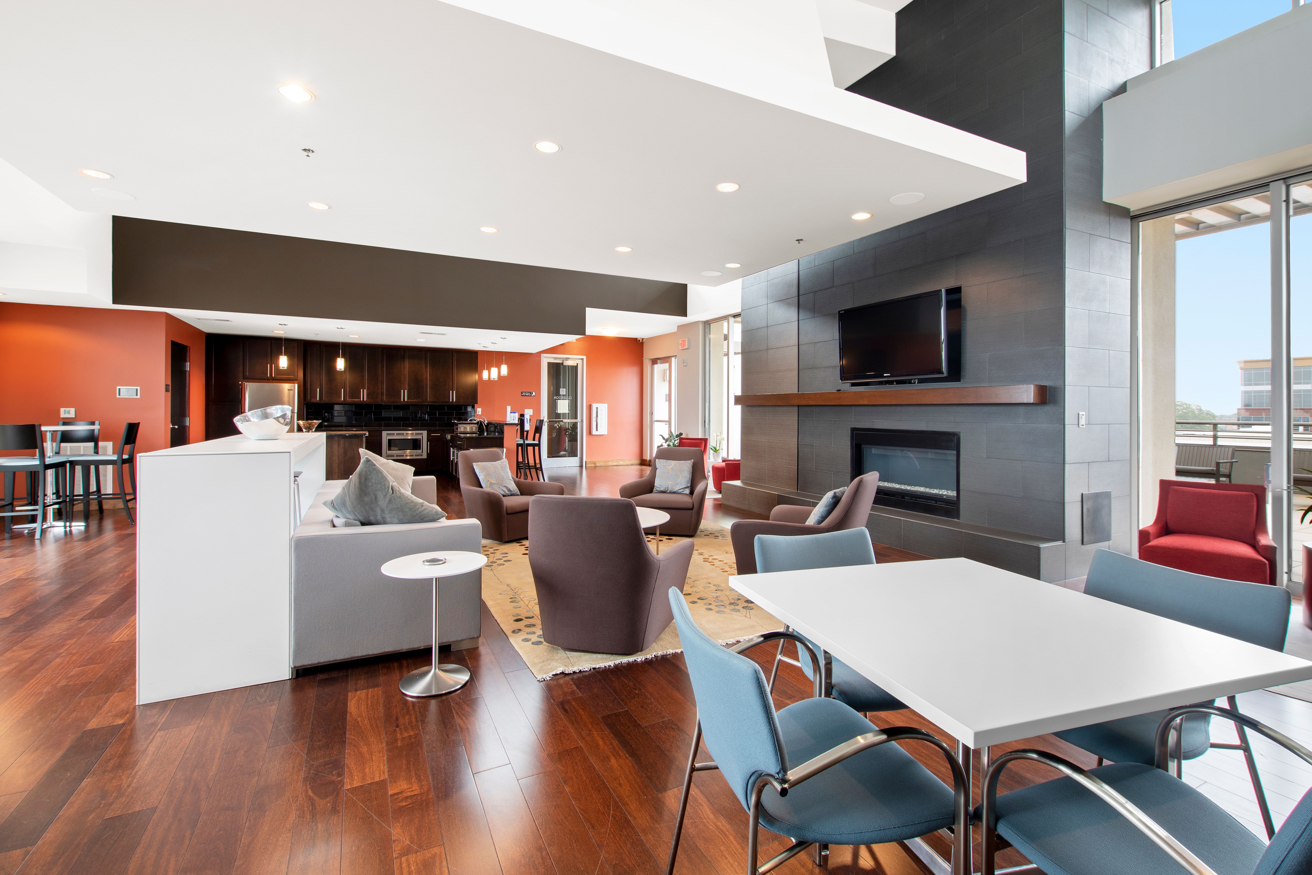  140 W. Franklin Street, Chapel Hill, NC 27514 - 物件實景