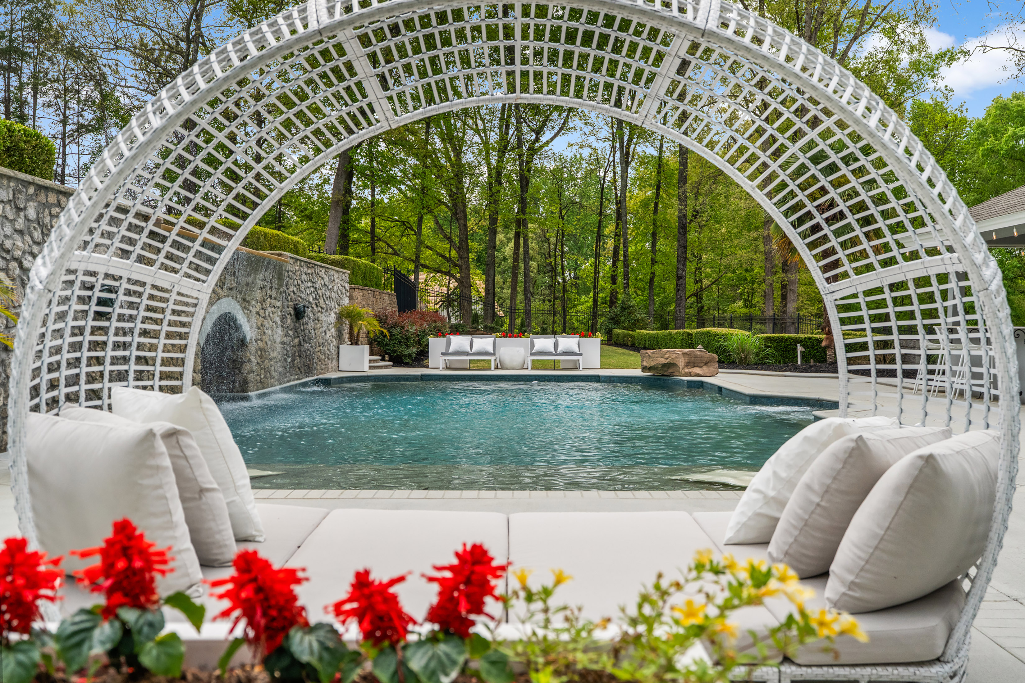  Experience Elevated Living in this Exceptional Estate-Style Residence - 物件實景