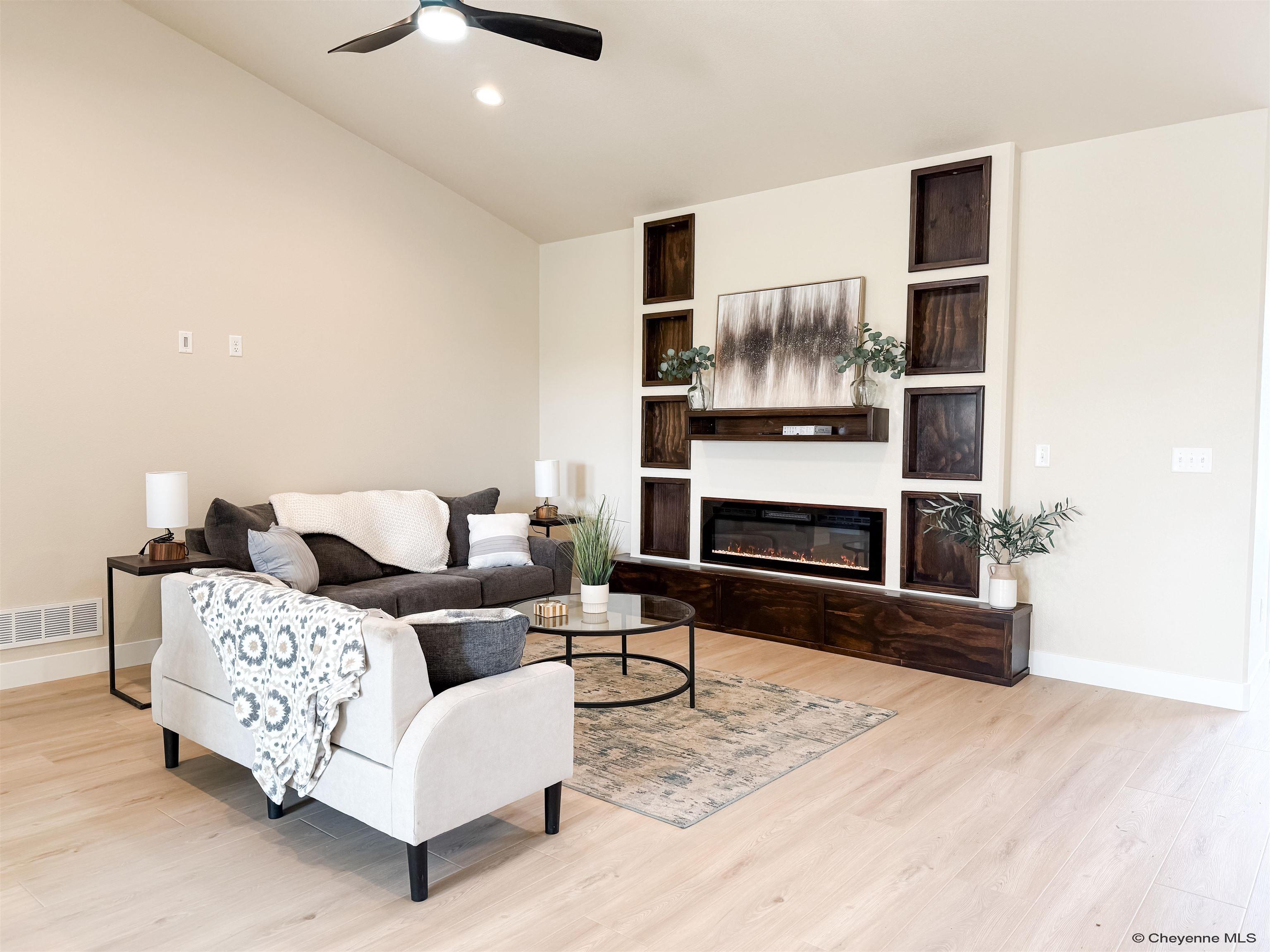 Carpenter, Wyoming, 82054, United States, 3 Bedrooms Bedrooms, ,2 BathroomsBathrooms,Residential,For Sale,1850157