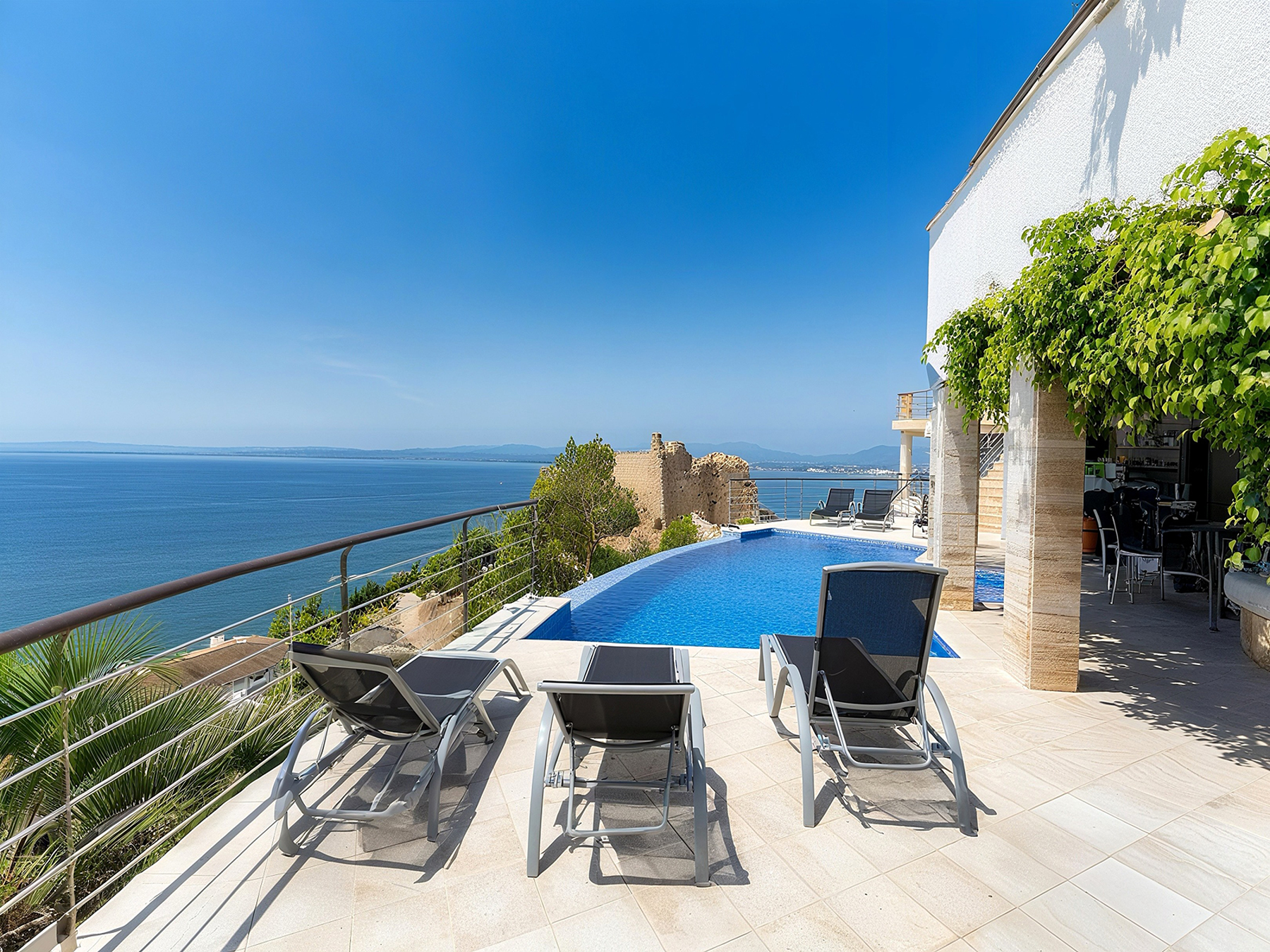  Mediterranean villa on Costa Brava overlooking the Bay of Roses - 物件實景