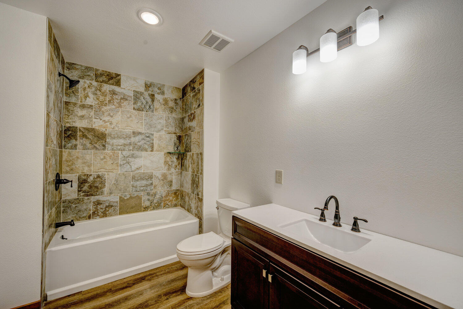 Wyarno, Wyoming, 82845, United States, 6 Bedrooms Bedrooms, ,3 BathroomsBathrooms,Residential,For Sale,1941792