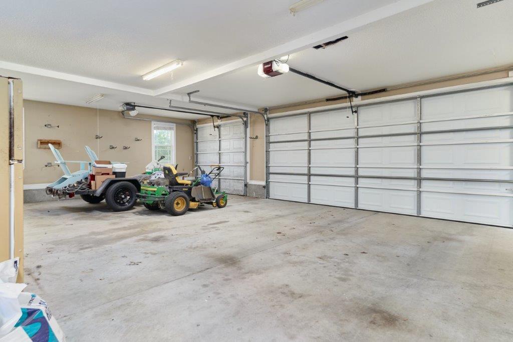 Lake Park, Georgia, 31636, United States, 5 Bedrooms Bedrooms, ,4 BathroomsBathrooms,Residential,For Sale,2008152