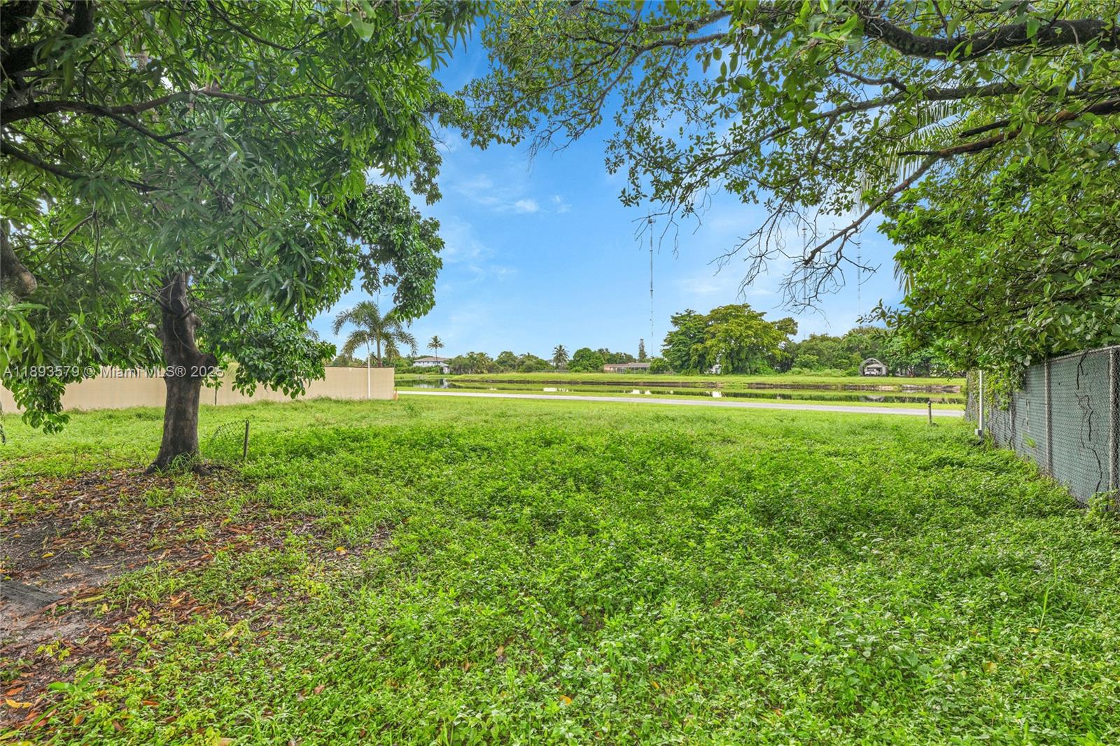 Miami Gardens, Florida, 33169, United States, 5 Bedrooms Bedrooms, ,2 BathroomsBathrooms,Residential,For Sale,1977274