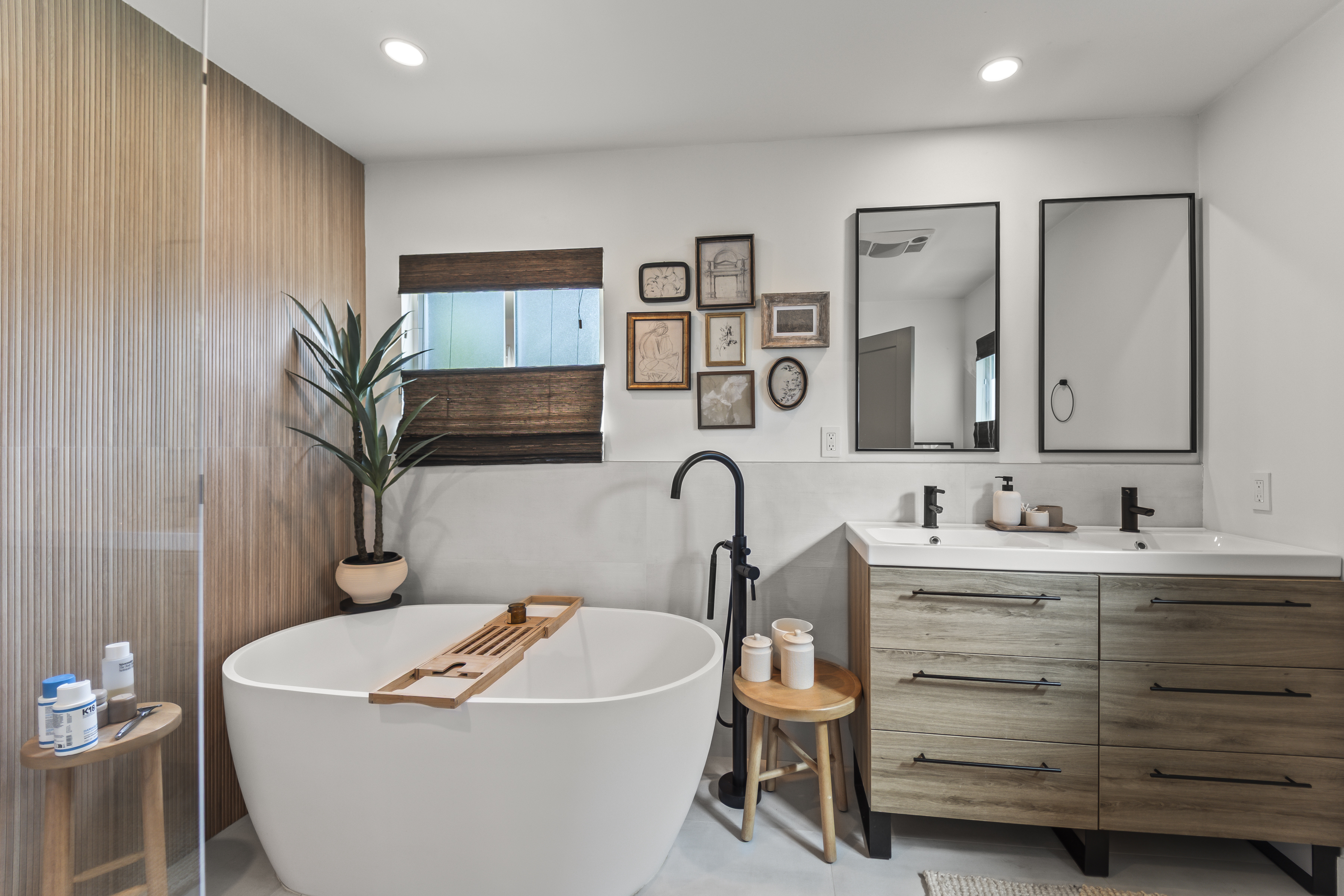  7733 Lexington Ave - 物件實景