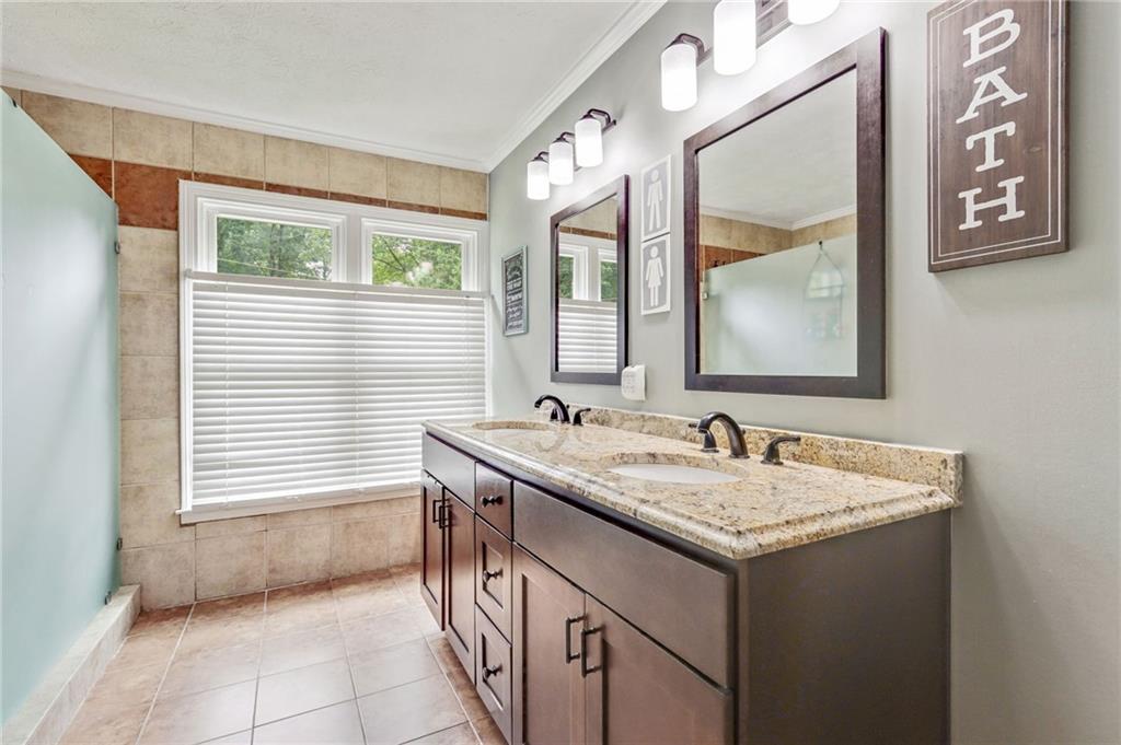 Smyrna, Georgia, 30080, United States, 3 Bedrooms Bedrooms, ,3 BathroomsBathrooms,Residential,For Sale,1983816