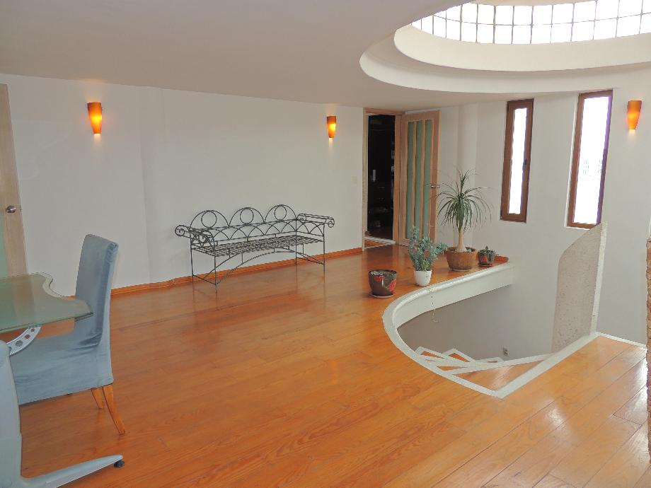 INSURGENTES, Metepec, Estado de méxico, 52172, Mexico, 4 Bedrooms Bedrooms, ,4 BathroomsBathrooms,Residential,For Sale,INSURGENTES,1628764