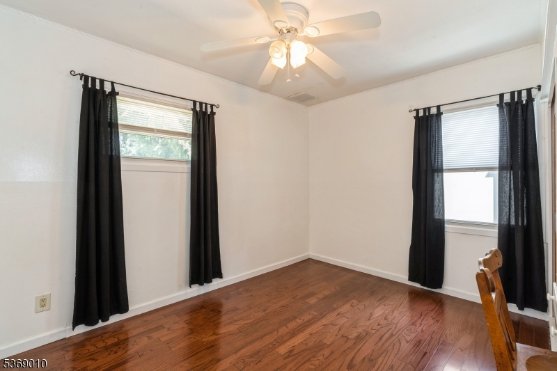 Rahway City, New Jersey, 07065, United States, 3 Bedrooms Bedrooms, ,2 BathroomsBathrooms,Residential,For Sale,1883212