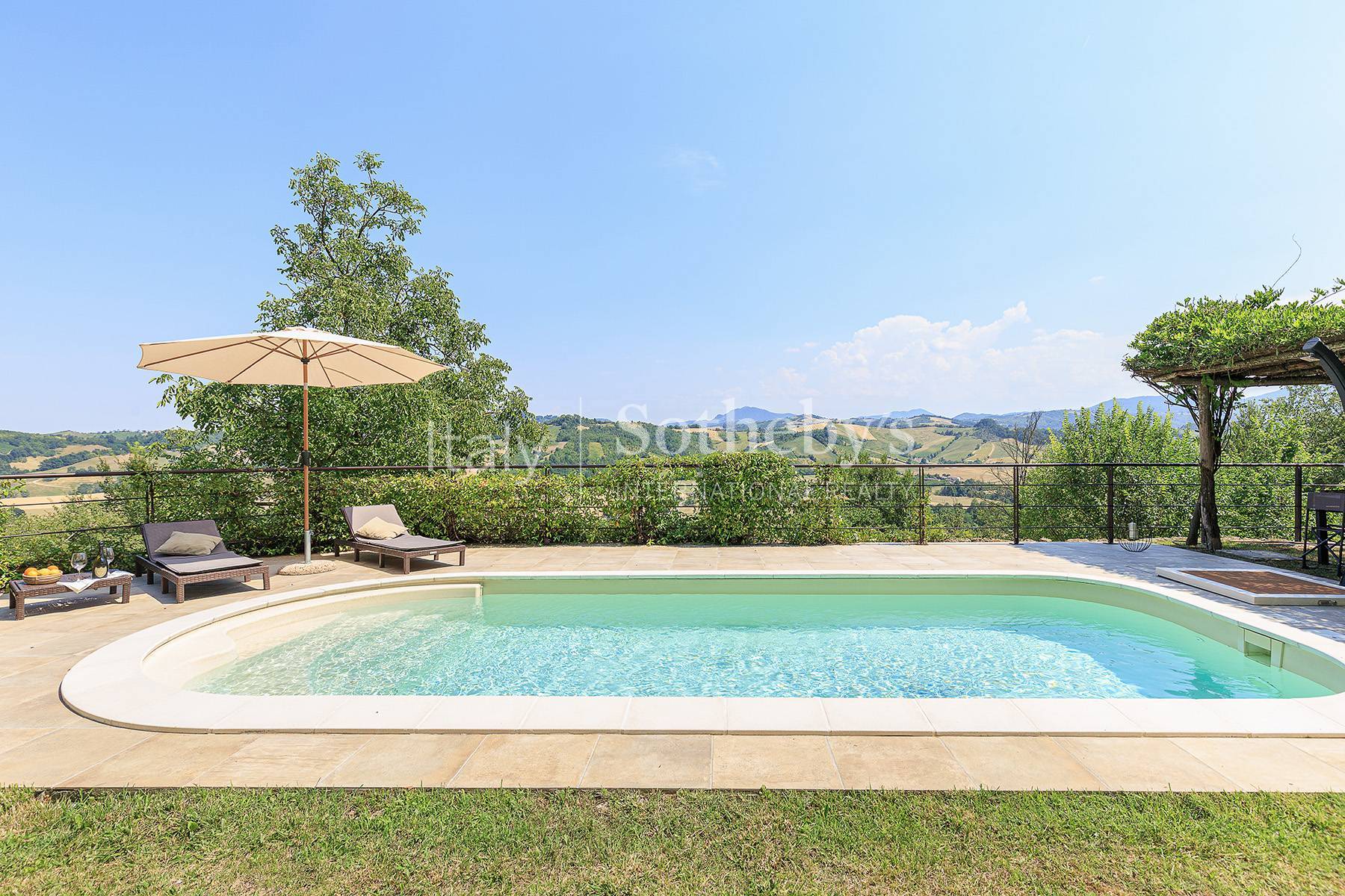  Charming Country House with Pool in the Hills of Castell