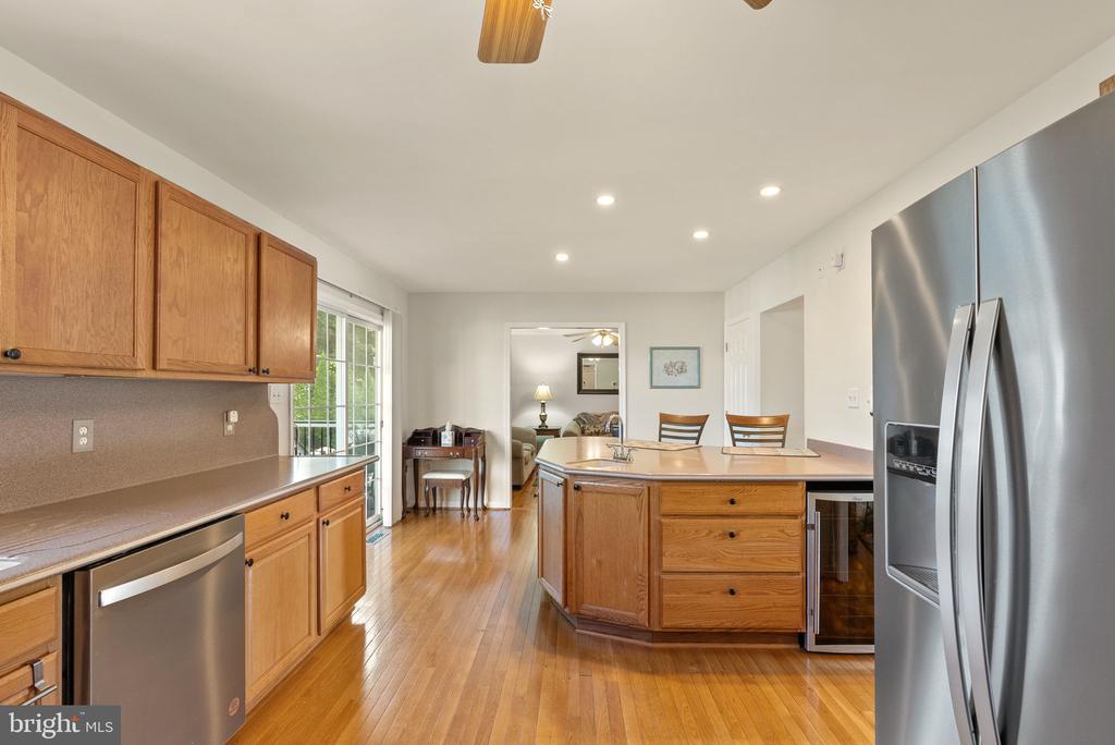 Winchester, Virginia, 22601, United States, 3 Bedrooms Bedrooms, ,3 BathroomsBathrooms,Residential,For Sale,1906316