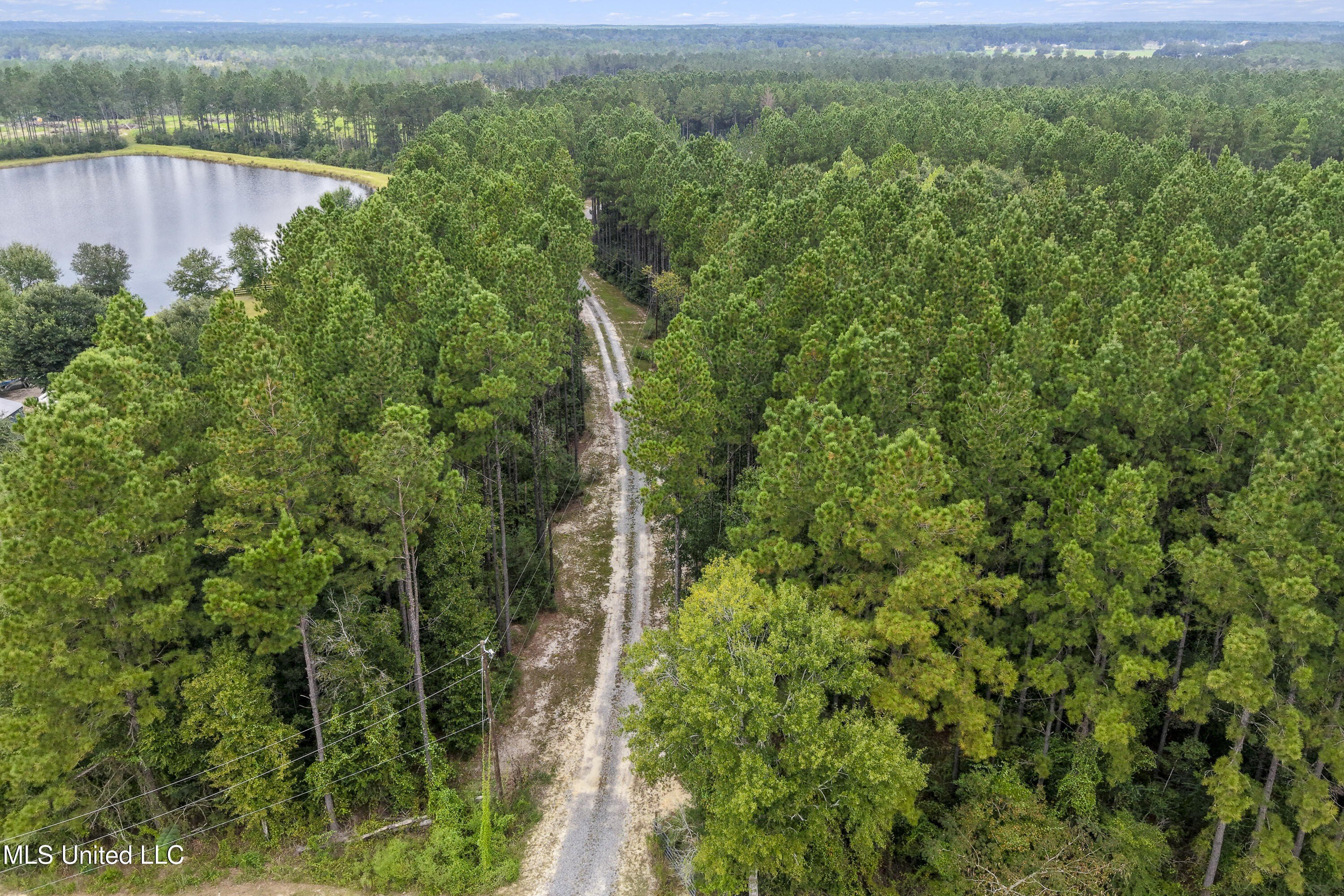 Gulfport, Mississippi, 39503, United States, 5 Bedrooms Bedrooms, ,5 BathroomsBathrooms,Residential,For Sale,1974357