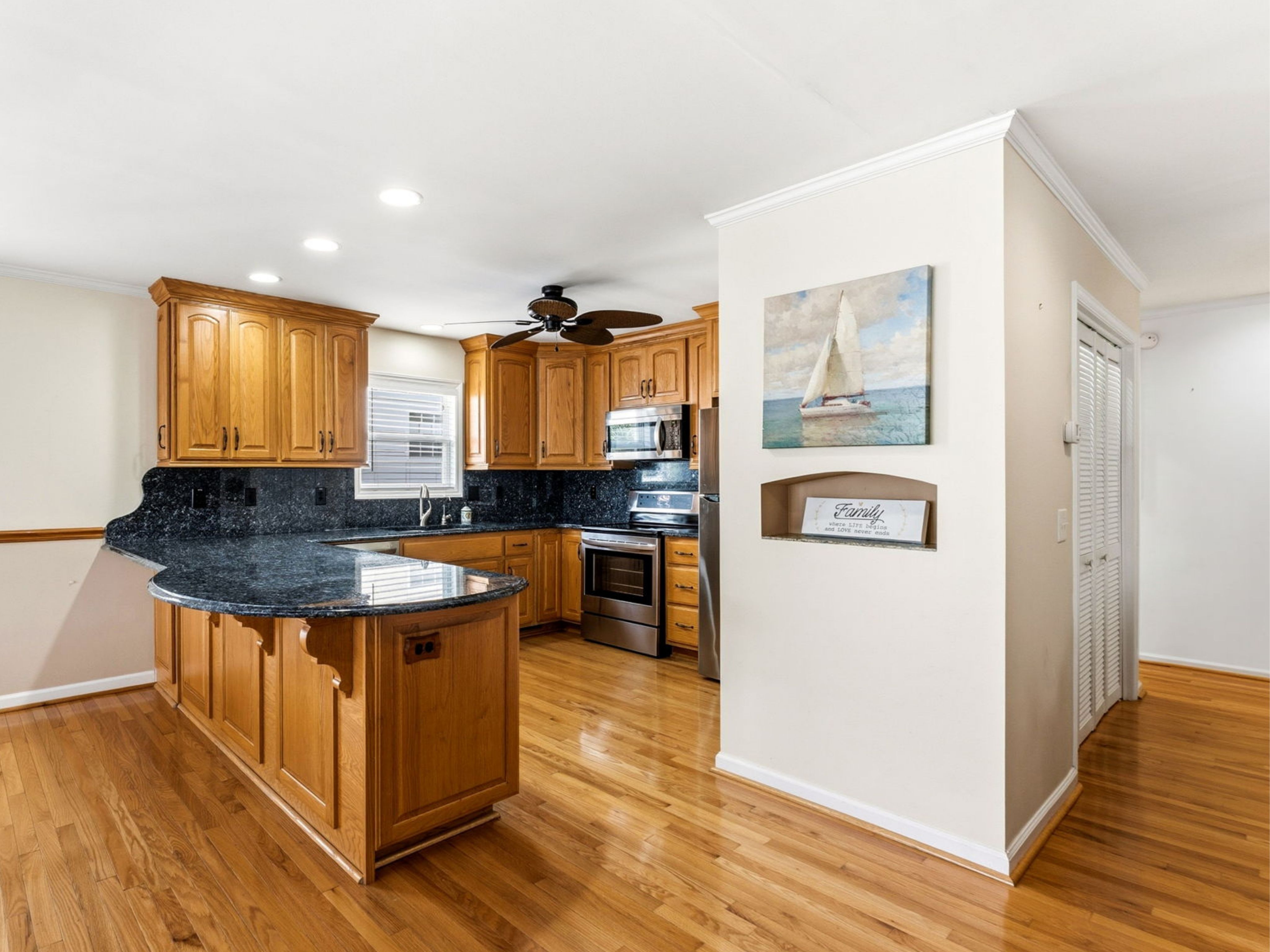  183 West Fourth Street, Ocean Isle Beach, NC 28469 - 物件實景
