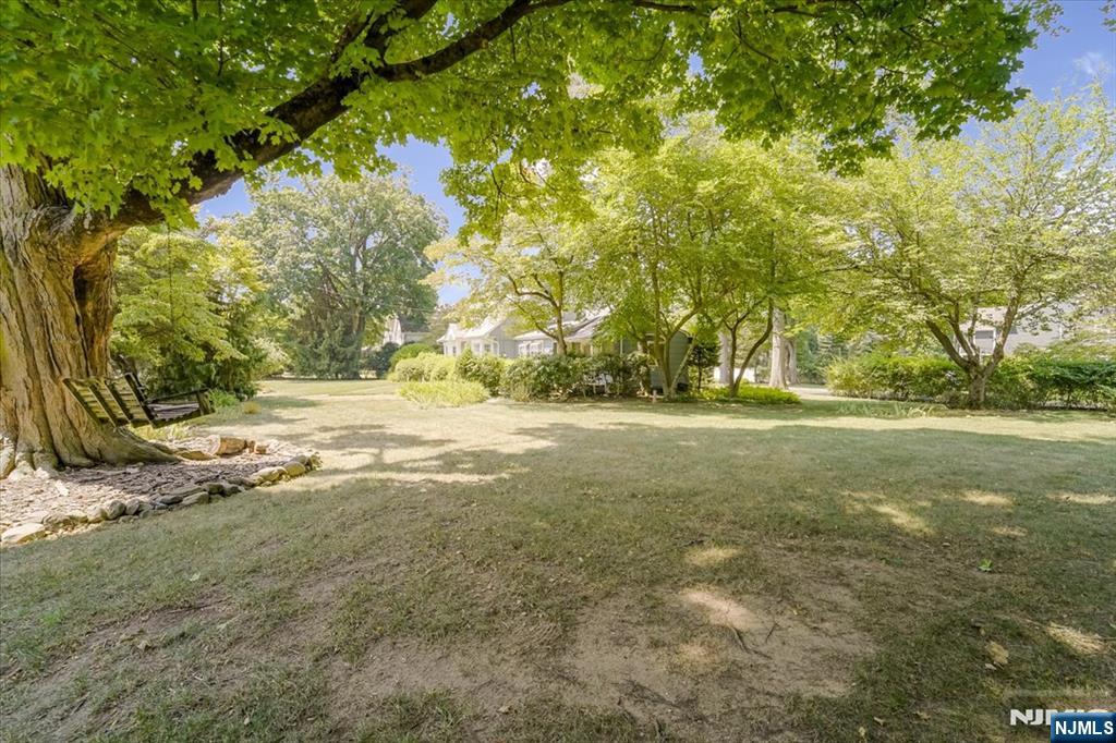 Wyckoff, New Jersey, 07481, United States, 5 Bedrooms Bedrooms, ,3 BathroomsBathrooms,Residential,For Sale,1920026