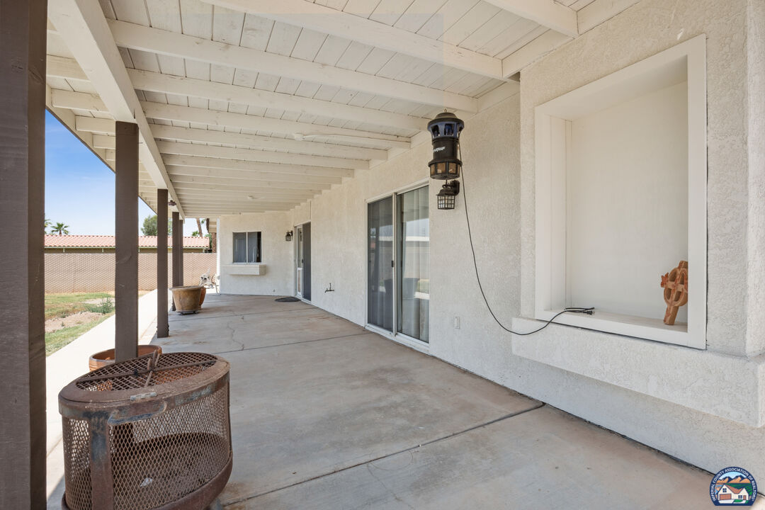 El Centro, California, 92243, United States, 4 Bedrooms Bedrooms, ,3 BathroomsBathrooms,Residential,For Sale,1838686