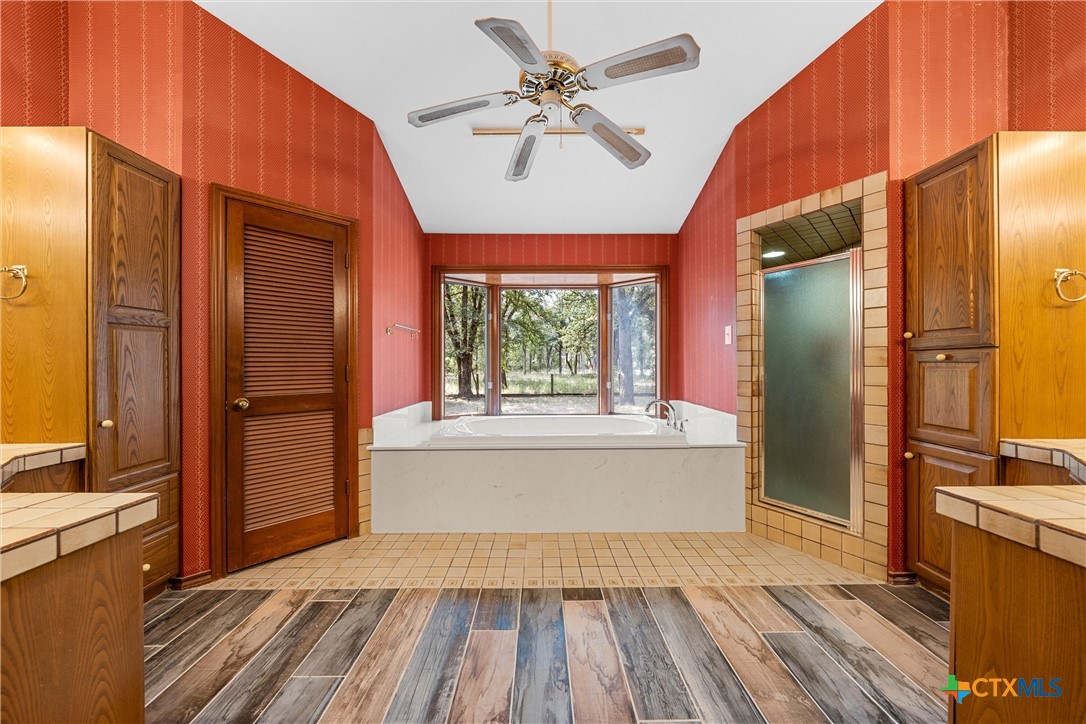 Holland, Texas, 76534, United States, 3 Bedrooms Bedrooms, ,2 BathroomsBathrooms,Residential,For Sale,1933257