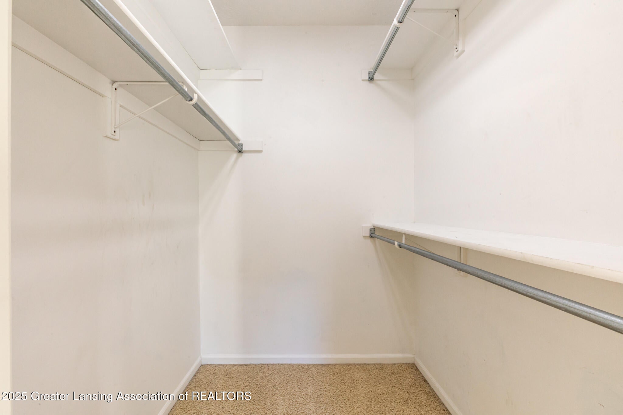 East Lansing, Michigan, 48823, United States, 5 Bedrooms Bedrooms, ,3 BathroomsBathrooms,Residential,For Sale,1991518