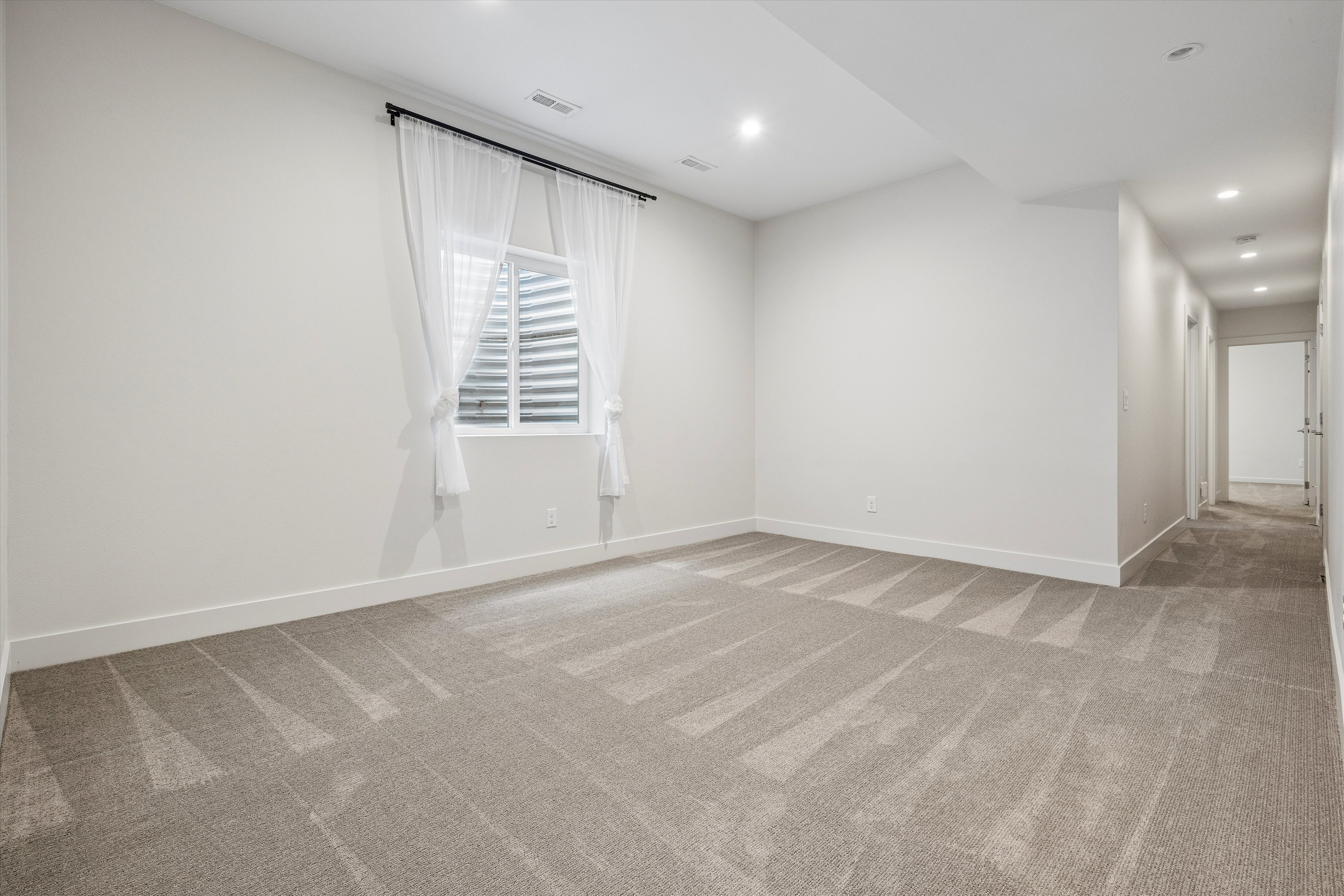 Thoughtfully Designed and Exceptional Quality Duplex - 物件實景