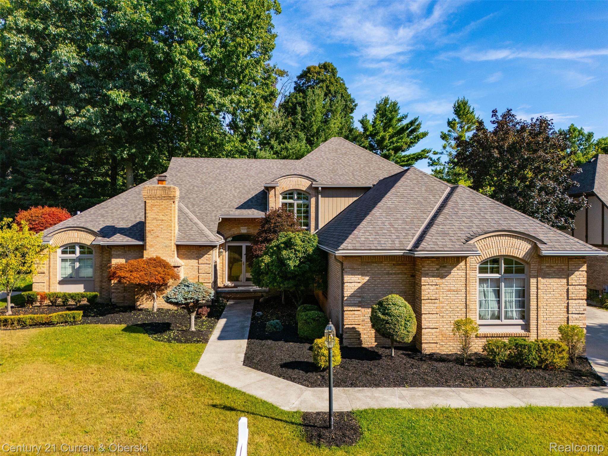 Shelby Charter Township, Michigan, 48317, United States, 4 Bedrooms Bedrooms, ,4 BathroomsBathrooms,Residential,For Sale,1937004