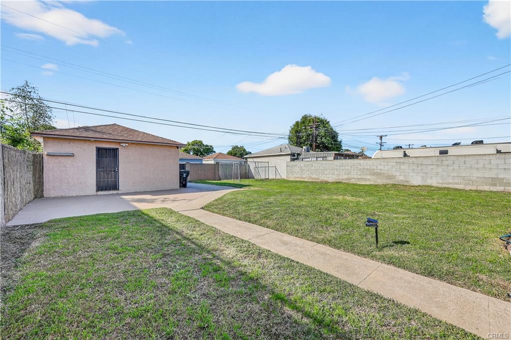 Los Angeles, California, 90061, United States, 3 Bedrooms Bedrooms, ,1 BathroomBathrooms,Residential,For Sale,2012539