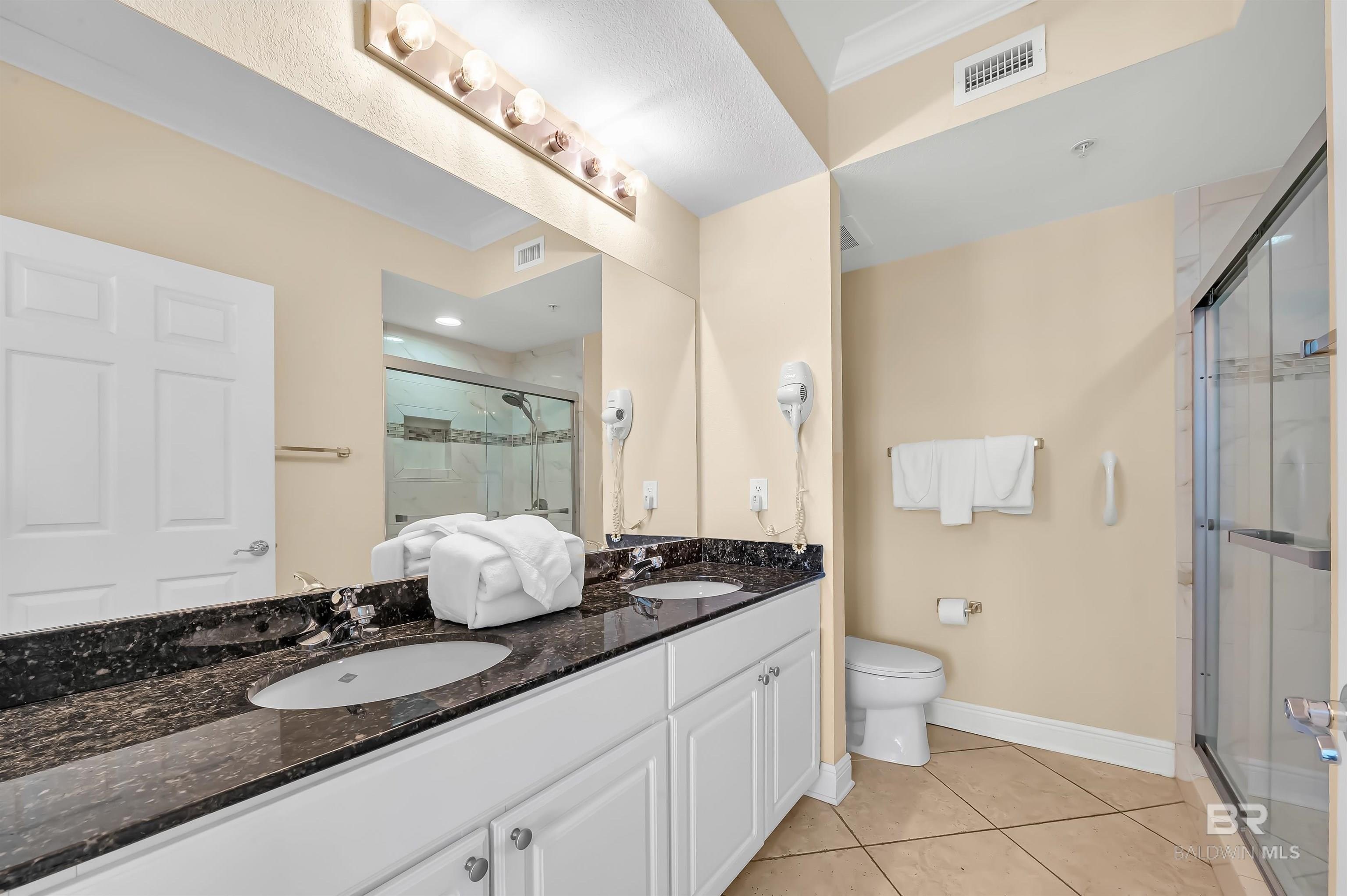 Gulf Shores, Alabama, 36542, United States, 2 Bedrooms Bedrooms, ,2 BathroomsBathrooms,Residential,For Sale,1879116