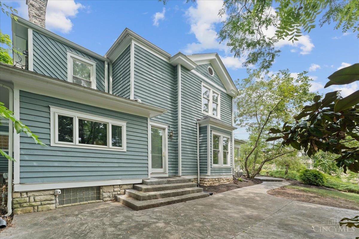 Cincinnati, Ohio, 45226, United States, 3 Bedrooms Bedrooms, ,2 BathroomsBathrooms,Residential,For Sale,1911951