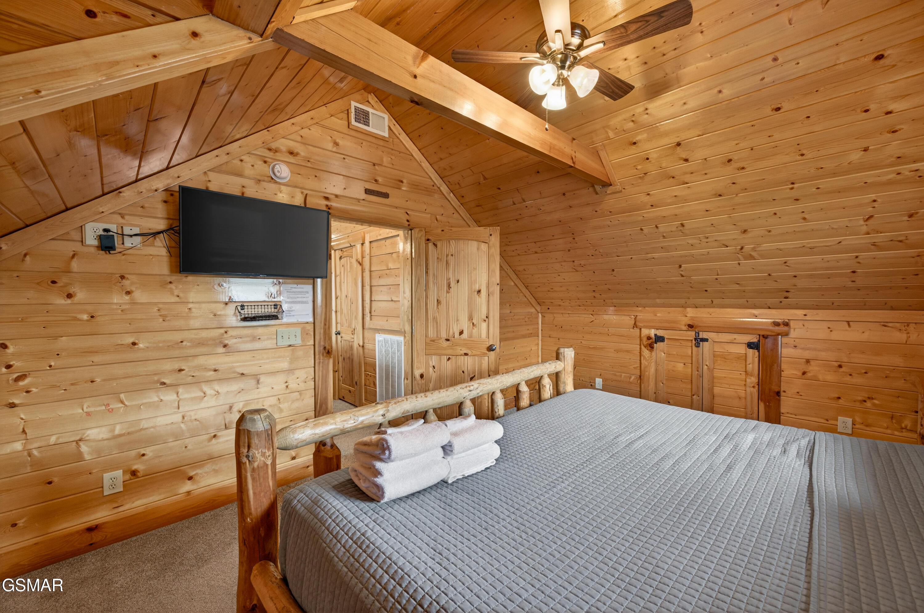 Sevierville, Tennessee, 37862, United States, 3 Bedrooms Bedrooms, ,5 BathroomsBathrooms,Residential,For Sale,2021105