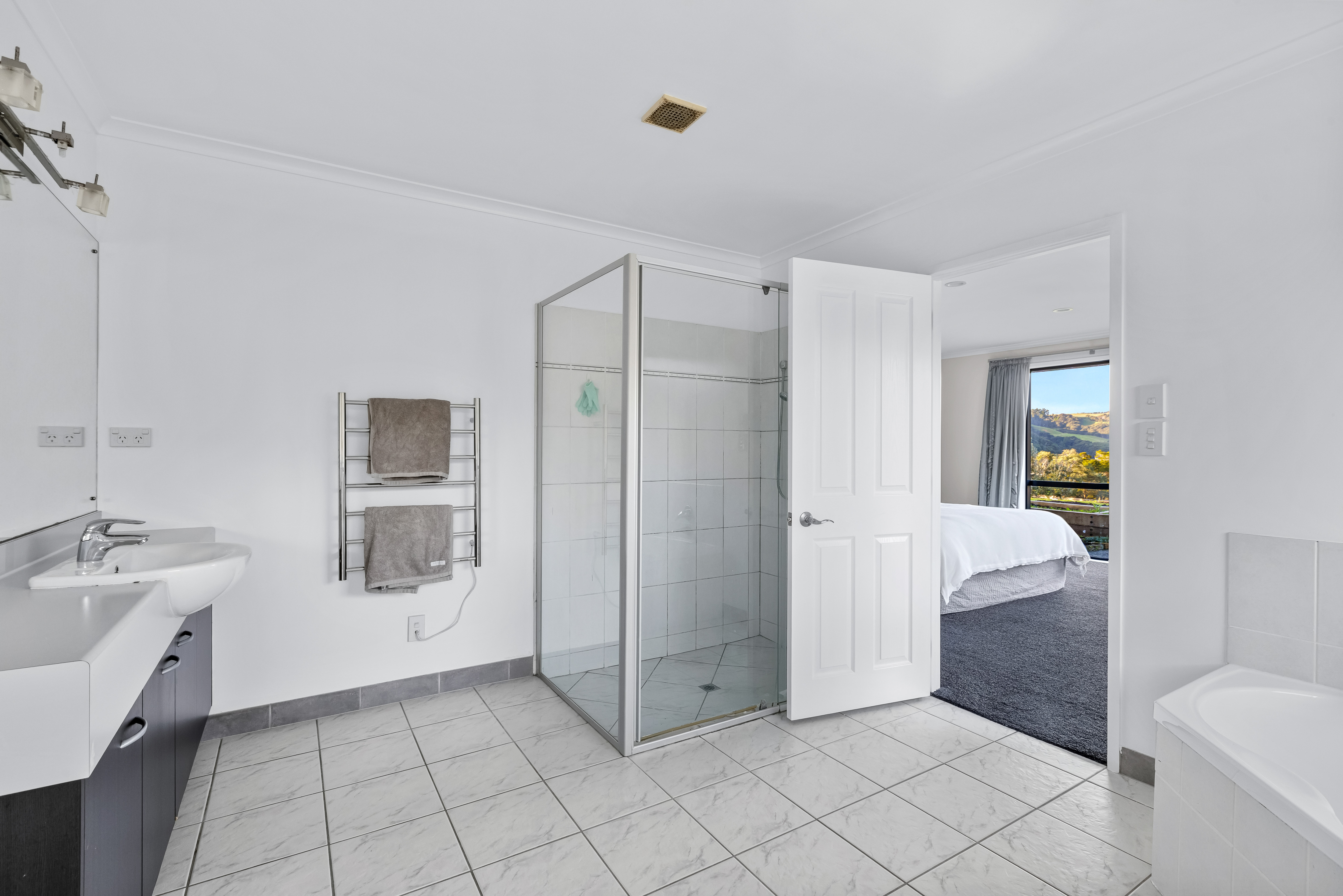  42 Rauhori Road, Makarau, Auckland - 物件實景