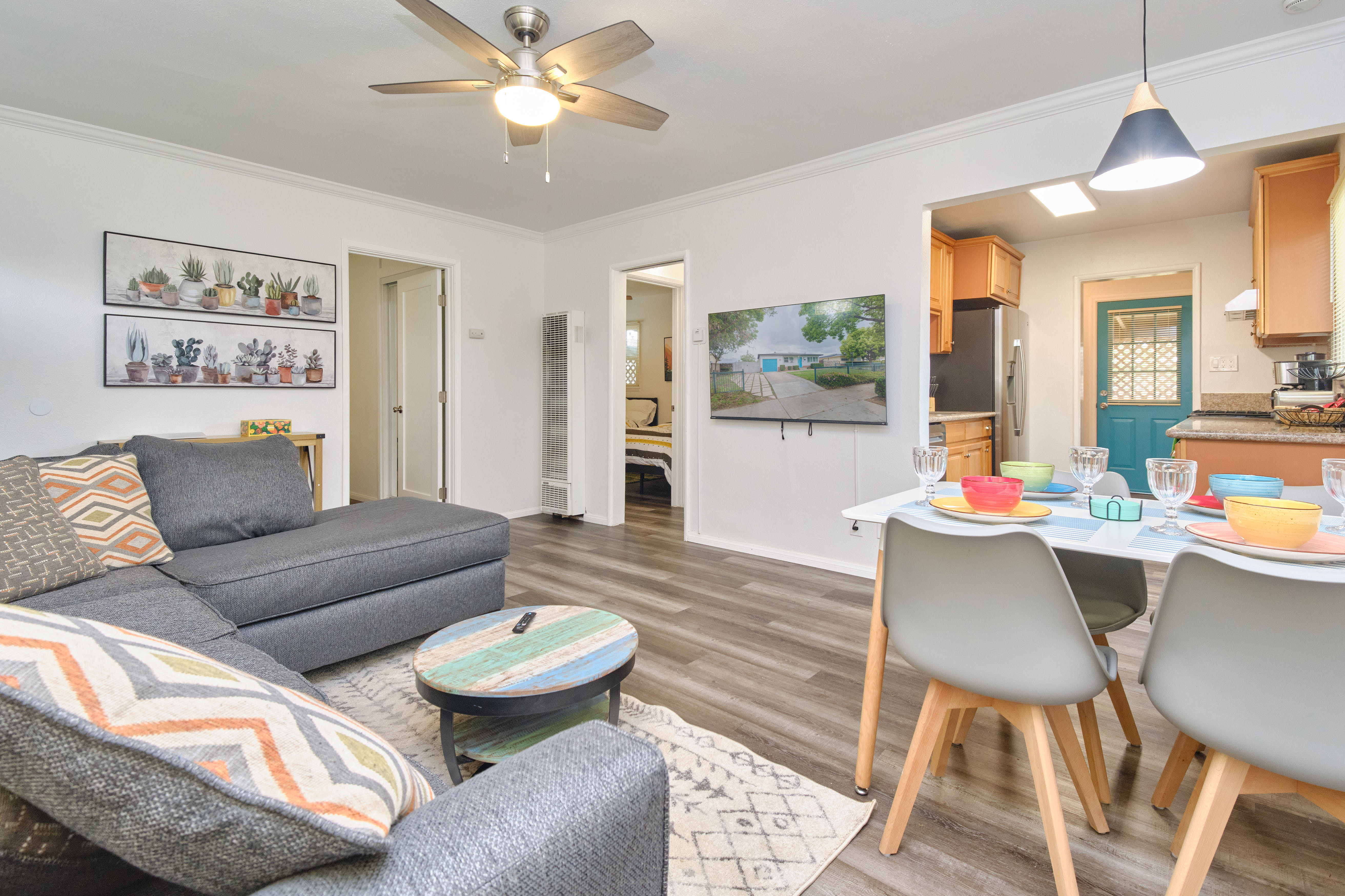 Ontario, California, 91762, United States, 2 Bedrooms Bedrooms, ,1 BathroomBathrooms,Residential,For Sale,1983676