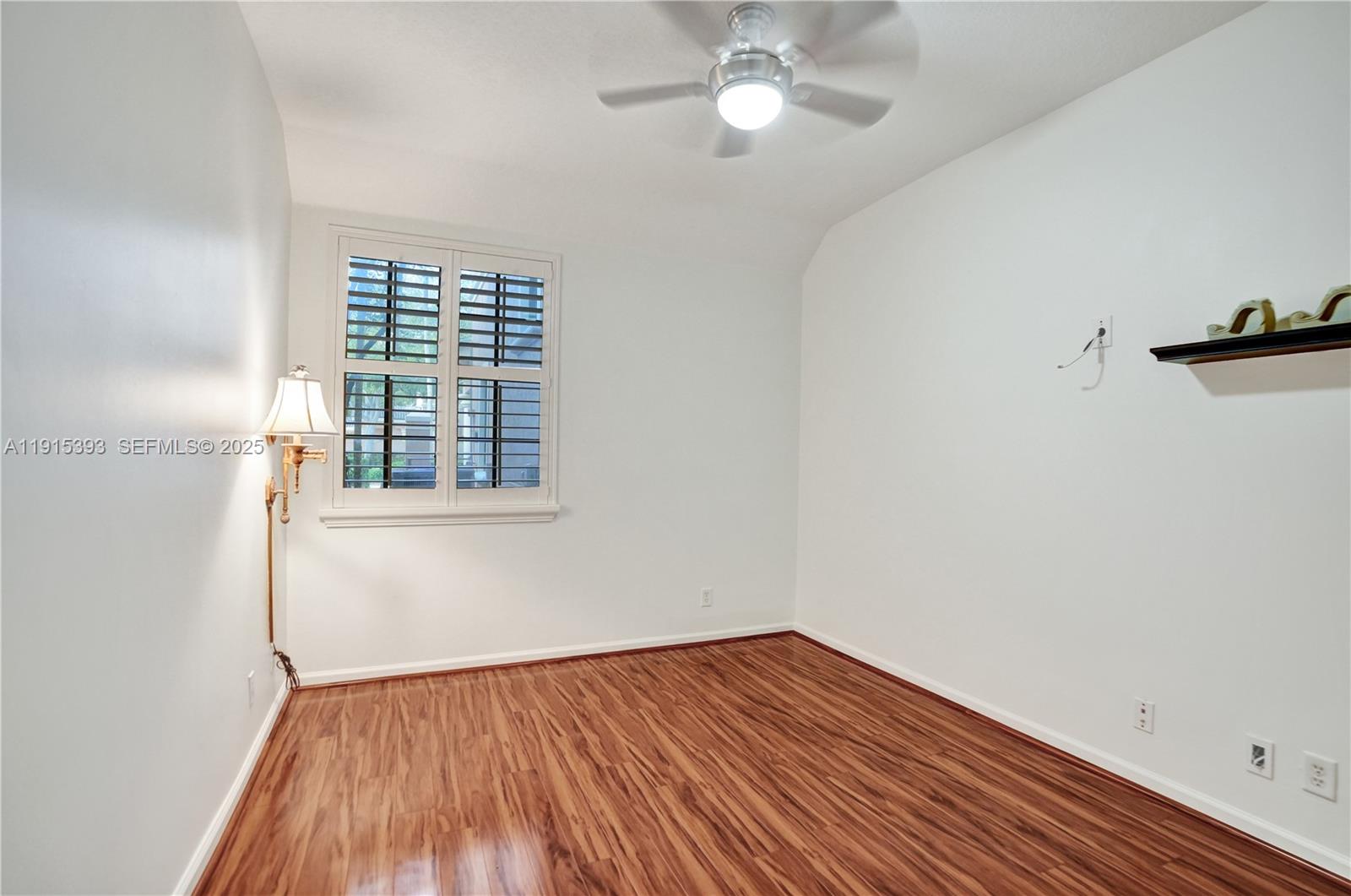 Weston, Florida, 33332, United States, 3 Bedrooms Bedrooms, ,2 BathroomsBathrooms,Residential,For Sale,1998449