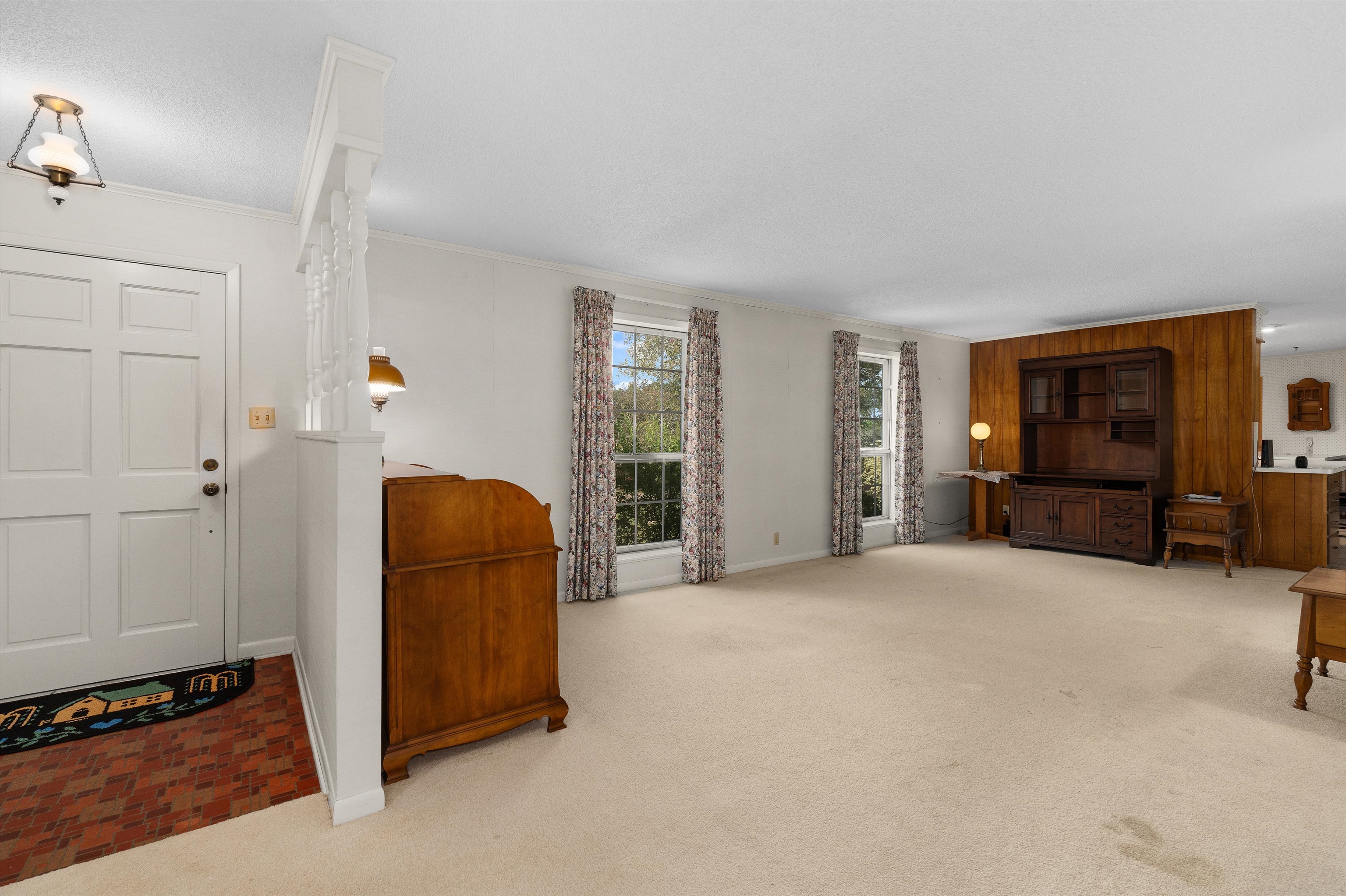 Henderson, Texas, 75654, United States, 3 Bedrooms Bedrooms, ,2 BathroomsBathrooms,Residential,For Sale,1983908