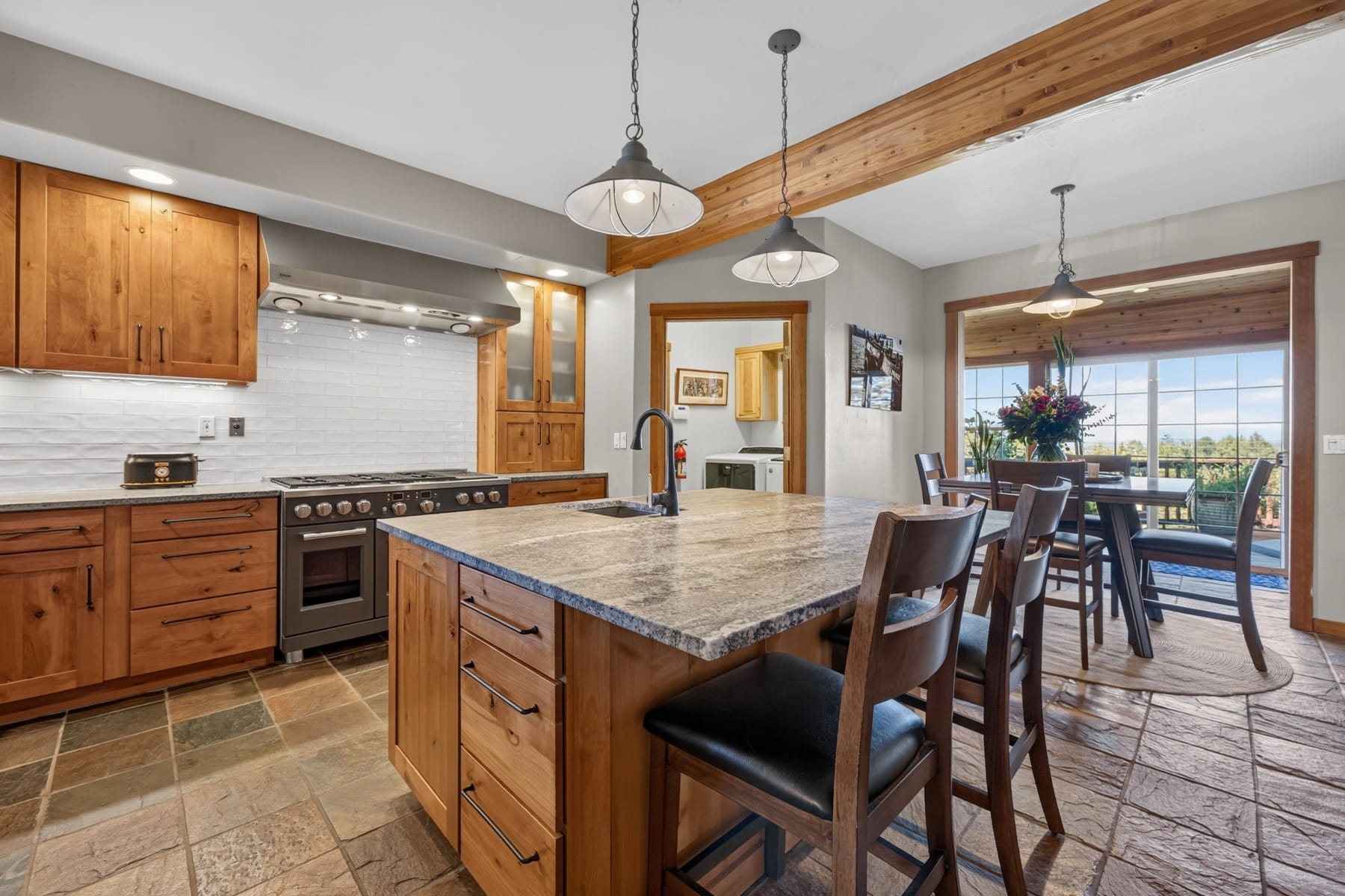  15555 SW Hahlen Avenue Powell Butte, OR 97753 - 物件實景