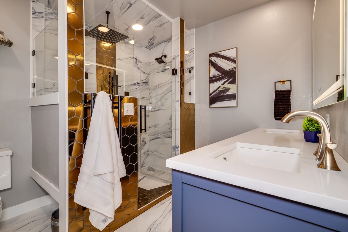 Cheyenne, Wyoming, 82009, United States, 6 Bedrooms Bedrooms, ,2 BathroomsBathrooms,Residential,For Sale,1979014