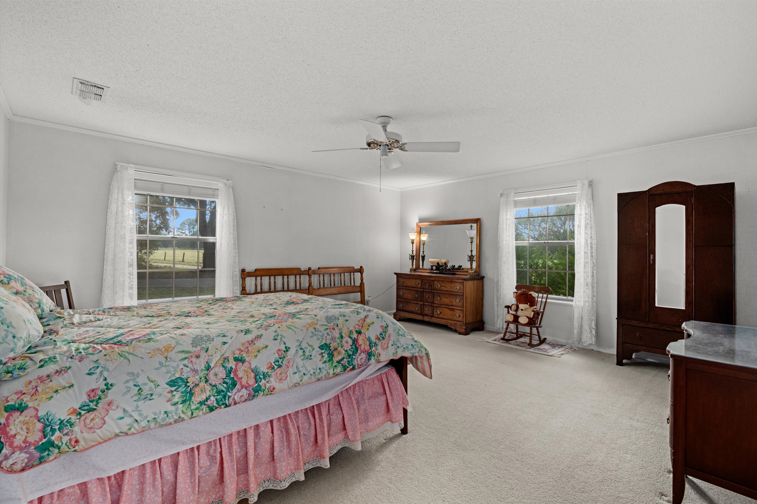 Henderson, Texas, 75654, United States, 3 Bedrooms Bedrooms, ,2 BathroomsBathrooms,Residential,For Sale,1983908