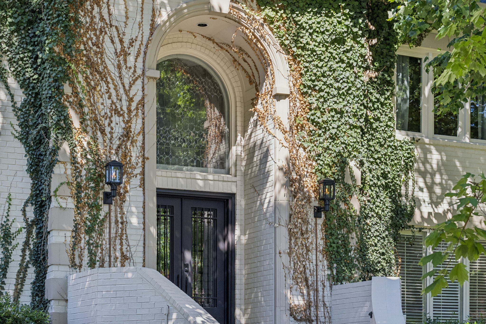  827 Maxwell Ct, Nashville, TN, 37220 - 物件實景