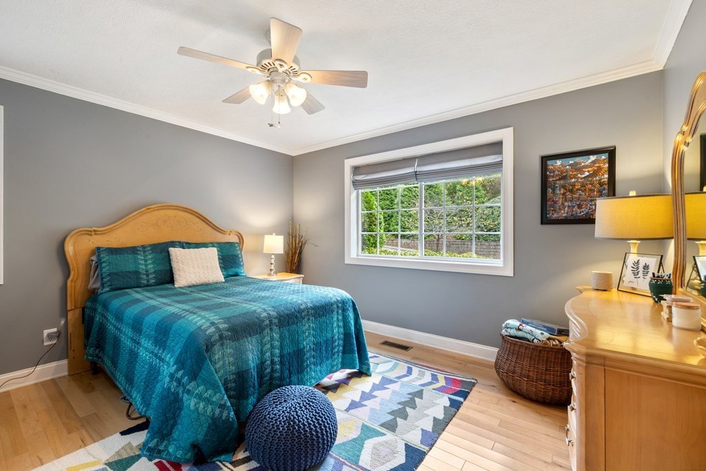 Hayesville, North Carolina, 28904, United States, 3 Bedrooms Bedrooms, ,4 BathroomsBathrooms,Residential,For Sale,1974136