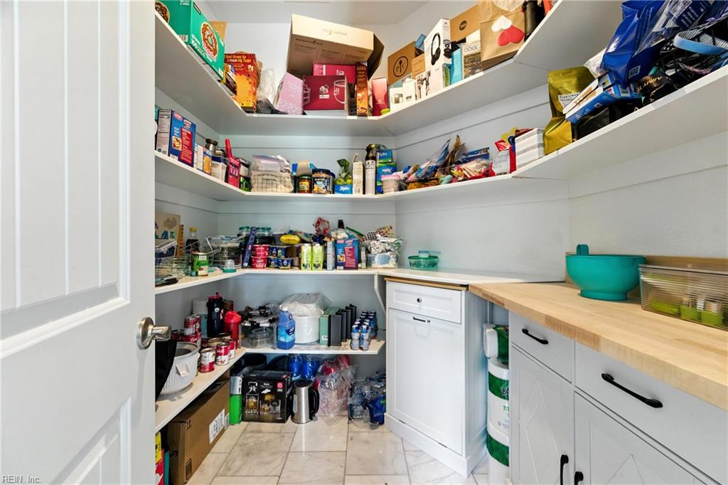 Hampton Va, Virginia, 23664, United States, 4 Bedrooms Bedrooms, ,3 BathroomsBathrooms,Residential,For Sale,1907566