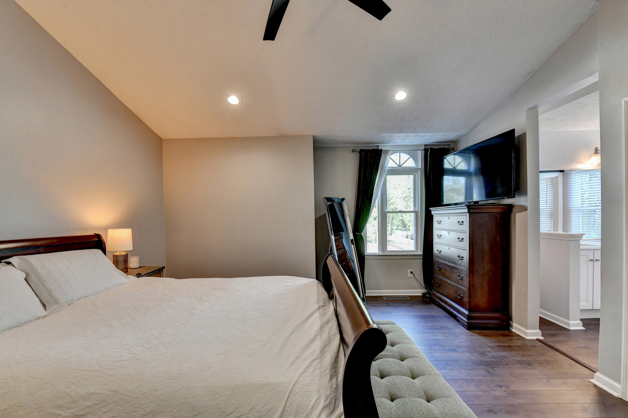  Welcome to this Renovated Home in Keheley Bend - 物件實景