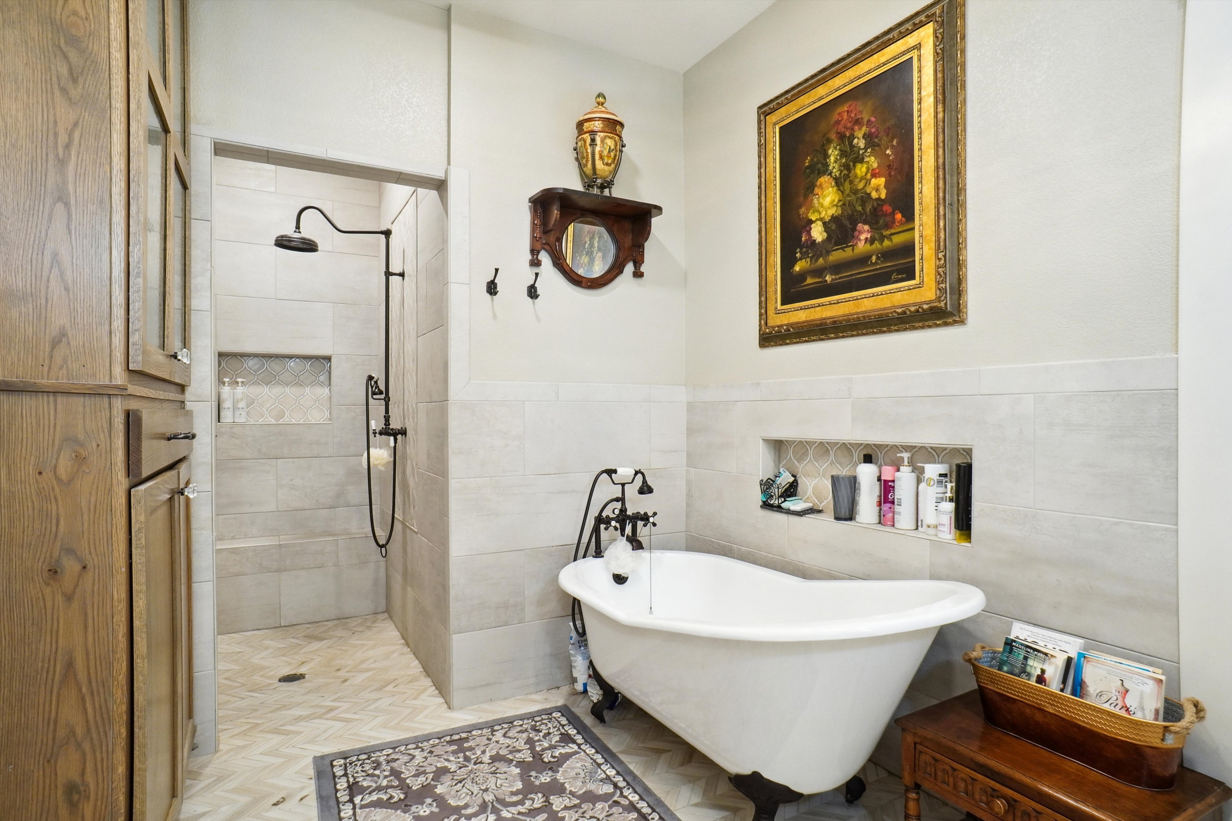 Bridgeport, Texas, 76426, United States, 4 Bedrooms Bedrooms, ,3 BathroomsBathrooms,Residential,For Sale,1701236
